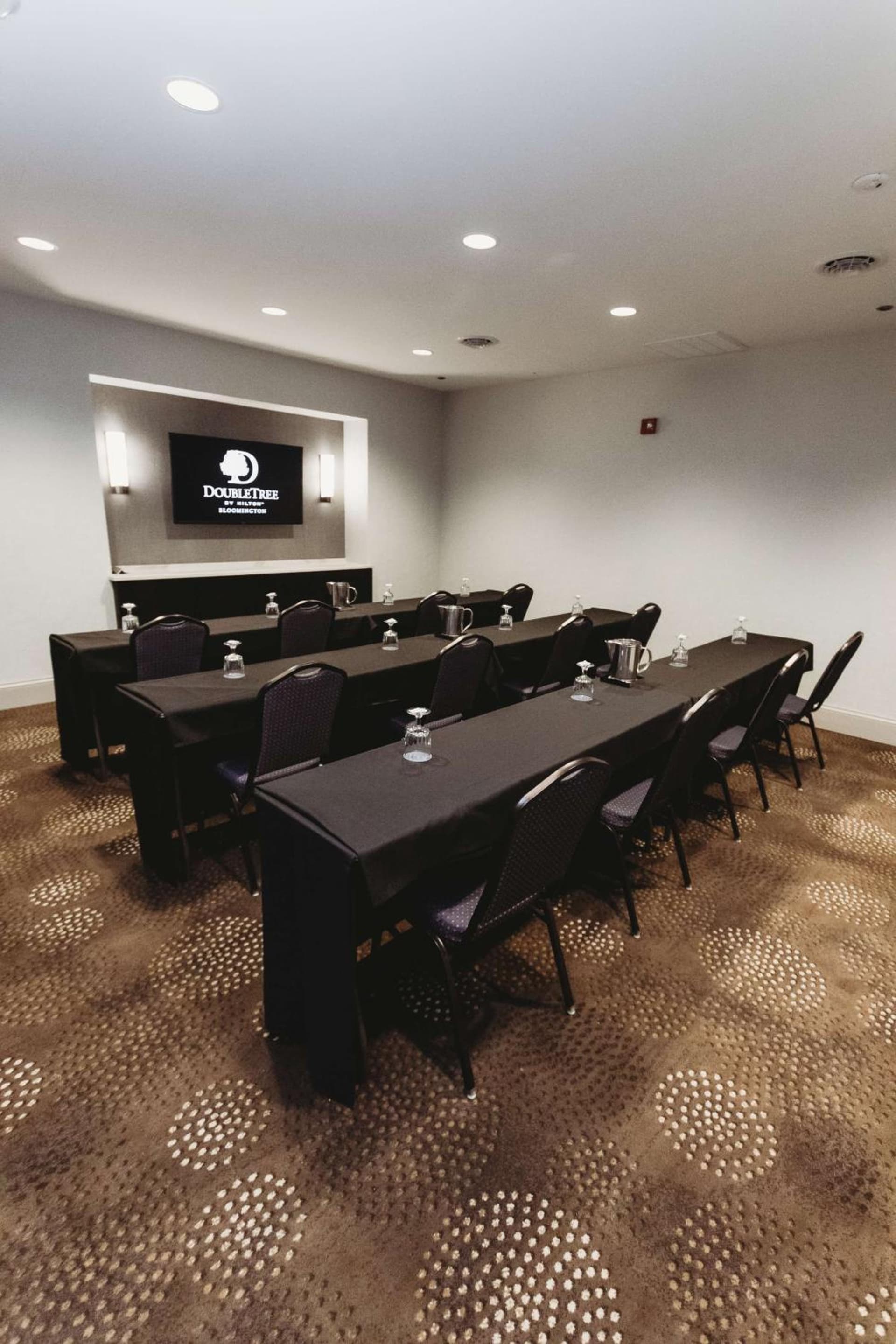 DoubleTree by Hilton Bloomington gallery photo in Bloomington, IL — image 52