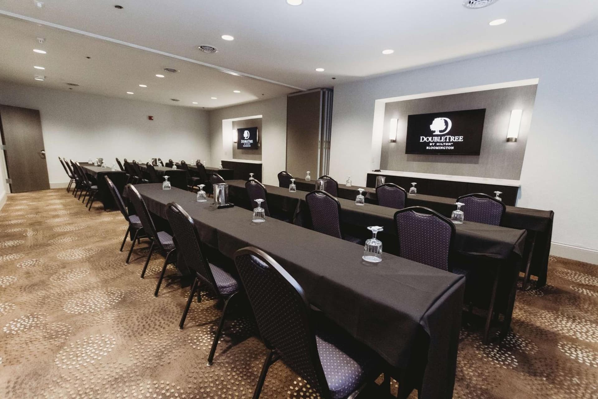 DoubleTree by Hilton Bloomington gallery photo in Bloomington, IL — image 83