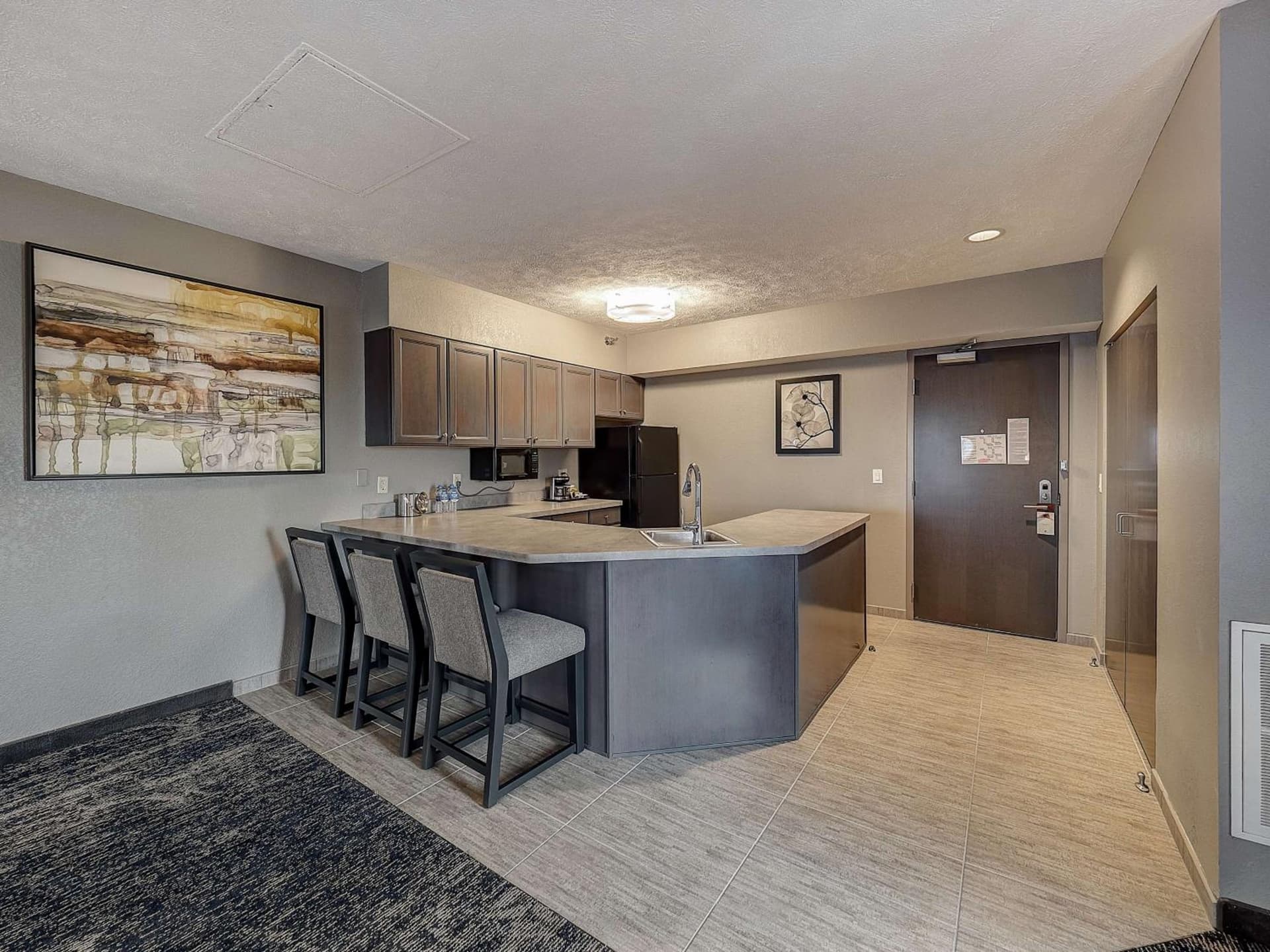 DoubleTree by Hilton Bloomington gallery photo in Bloomington, IL — image 90