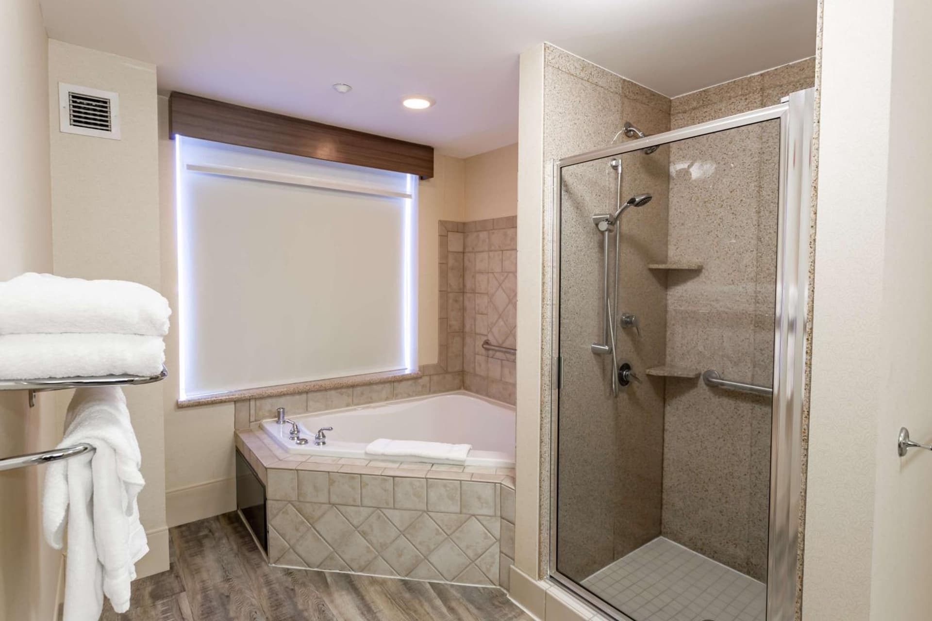 Hilton Garden Inn Wooster gallery photo in Wooster, OH — image 7