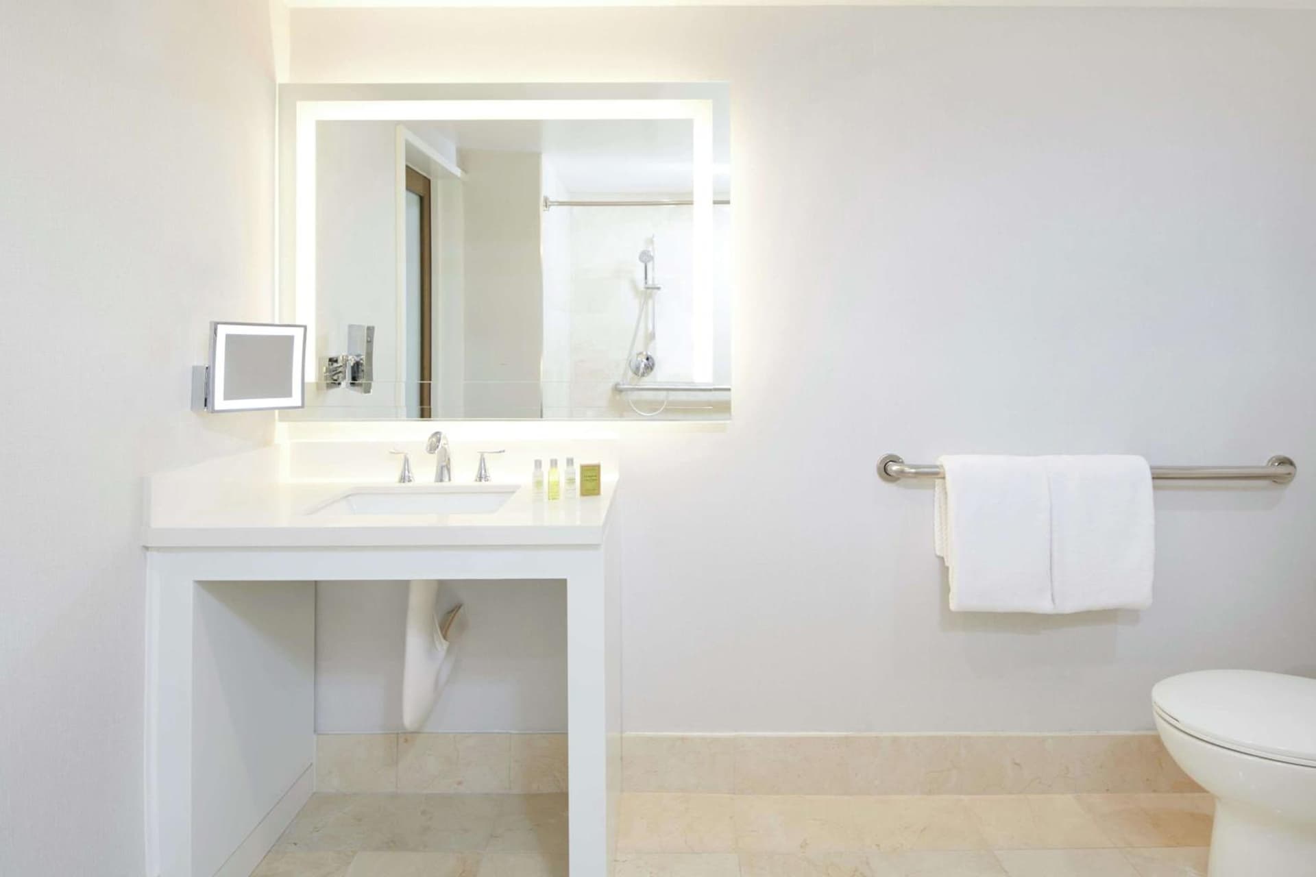 DoubleTree by Hilton Torrance - South Bay gallery photo in Torrance, CA — image 30