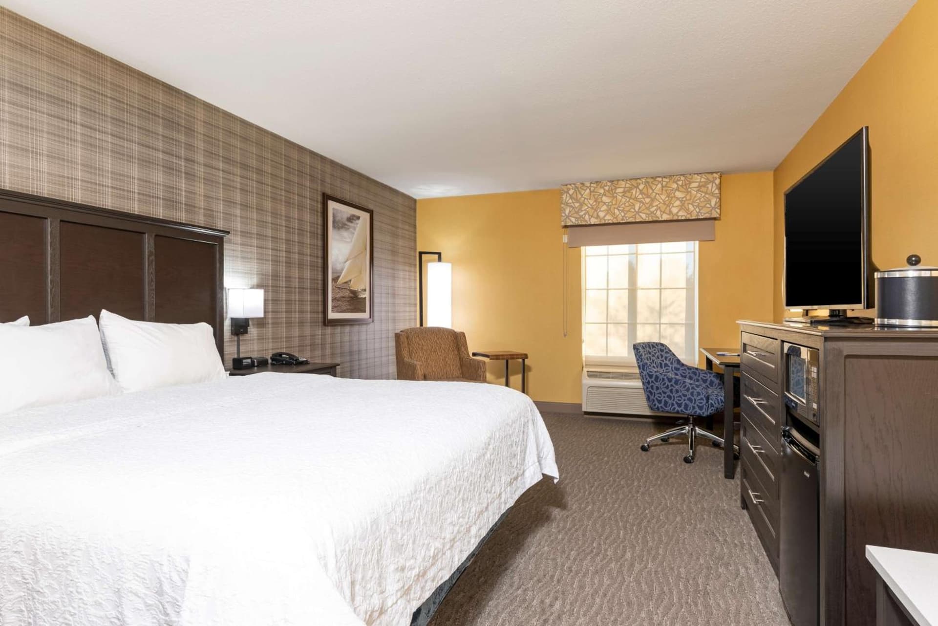 Hampton Inn Holland gallery photo in Holland, MI — image 11