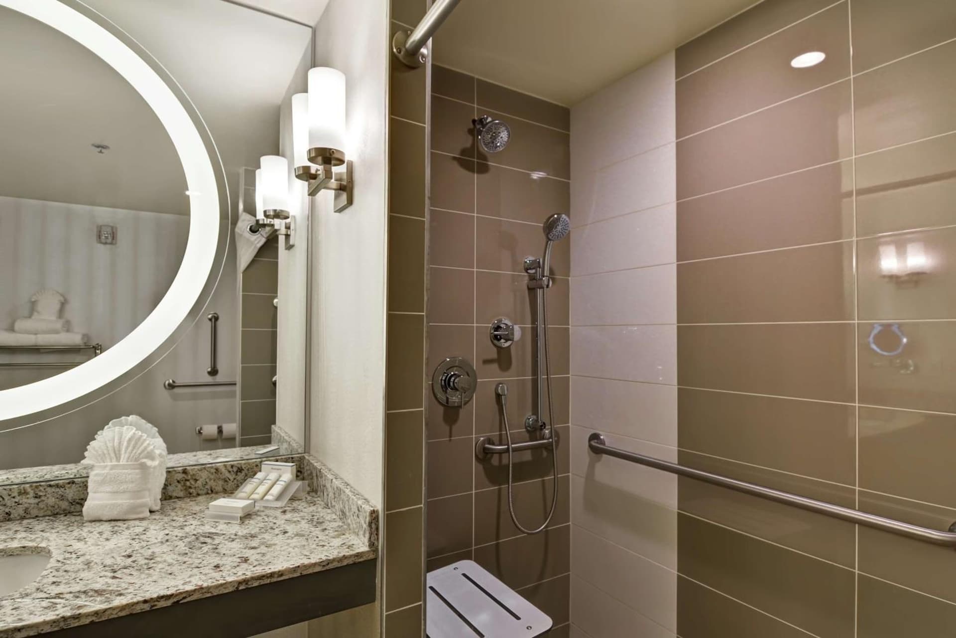 Hilton Garden Inn Raleigh/Crabtree Valley gallery photo in Raleigh, NC — image 52