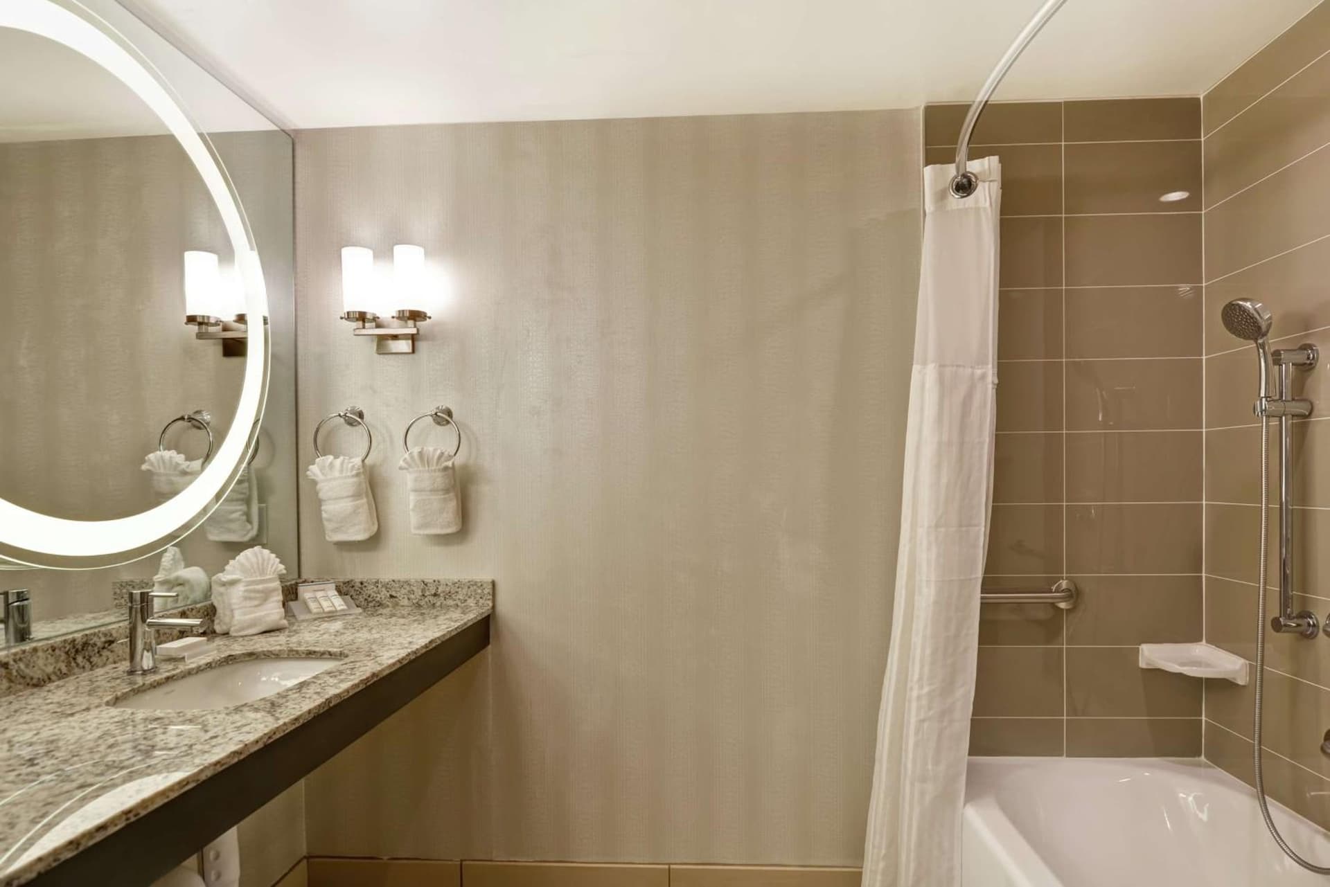 Hilton Garden Inn Raleigh/Crabtree Valley gallery photo in Raleigh, NC — image 58