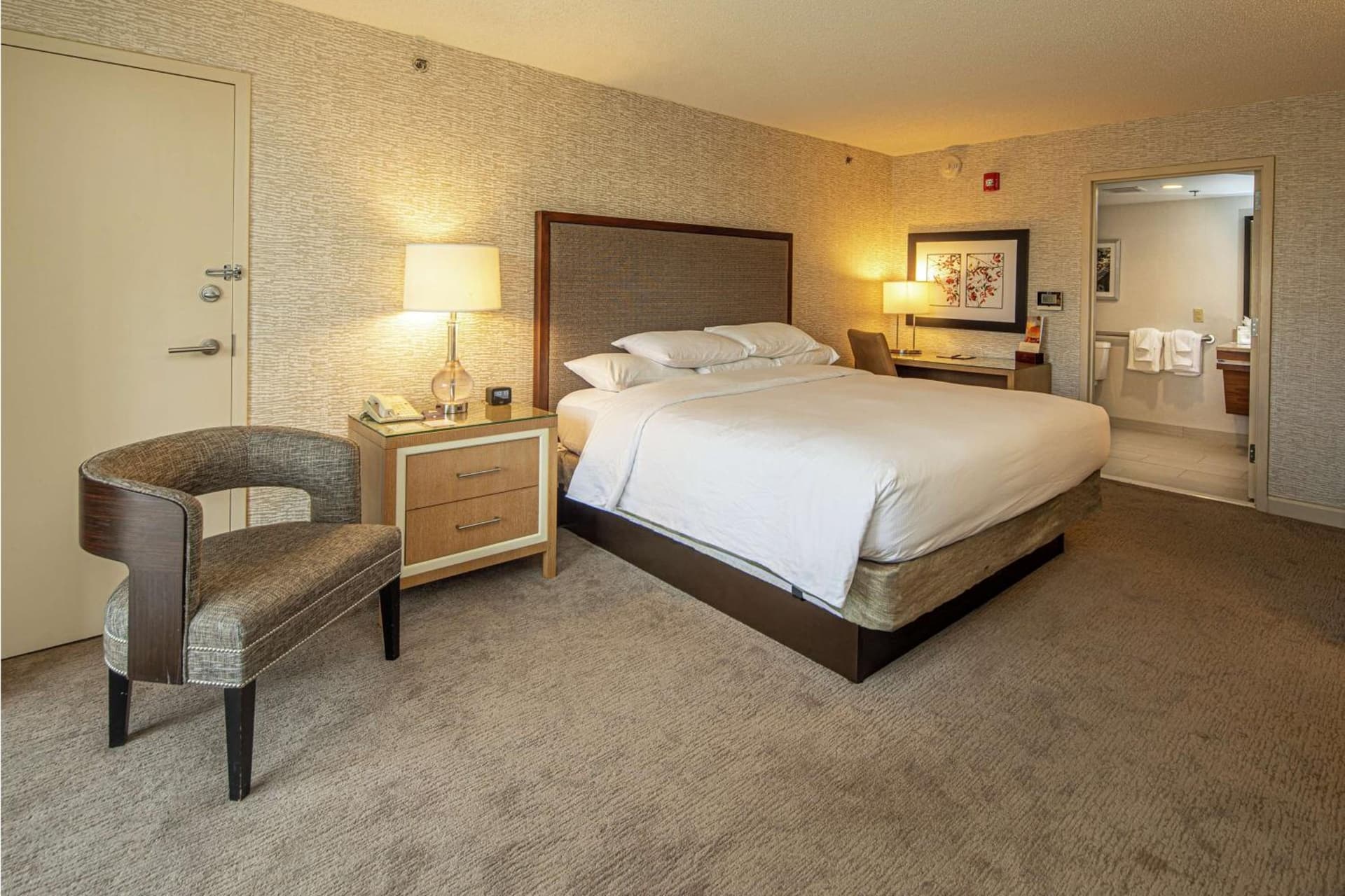 DoubleTree by Hilton Pittsburgh-Green Tree gallery photo in Pittsburgh, PA — image 19