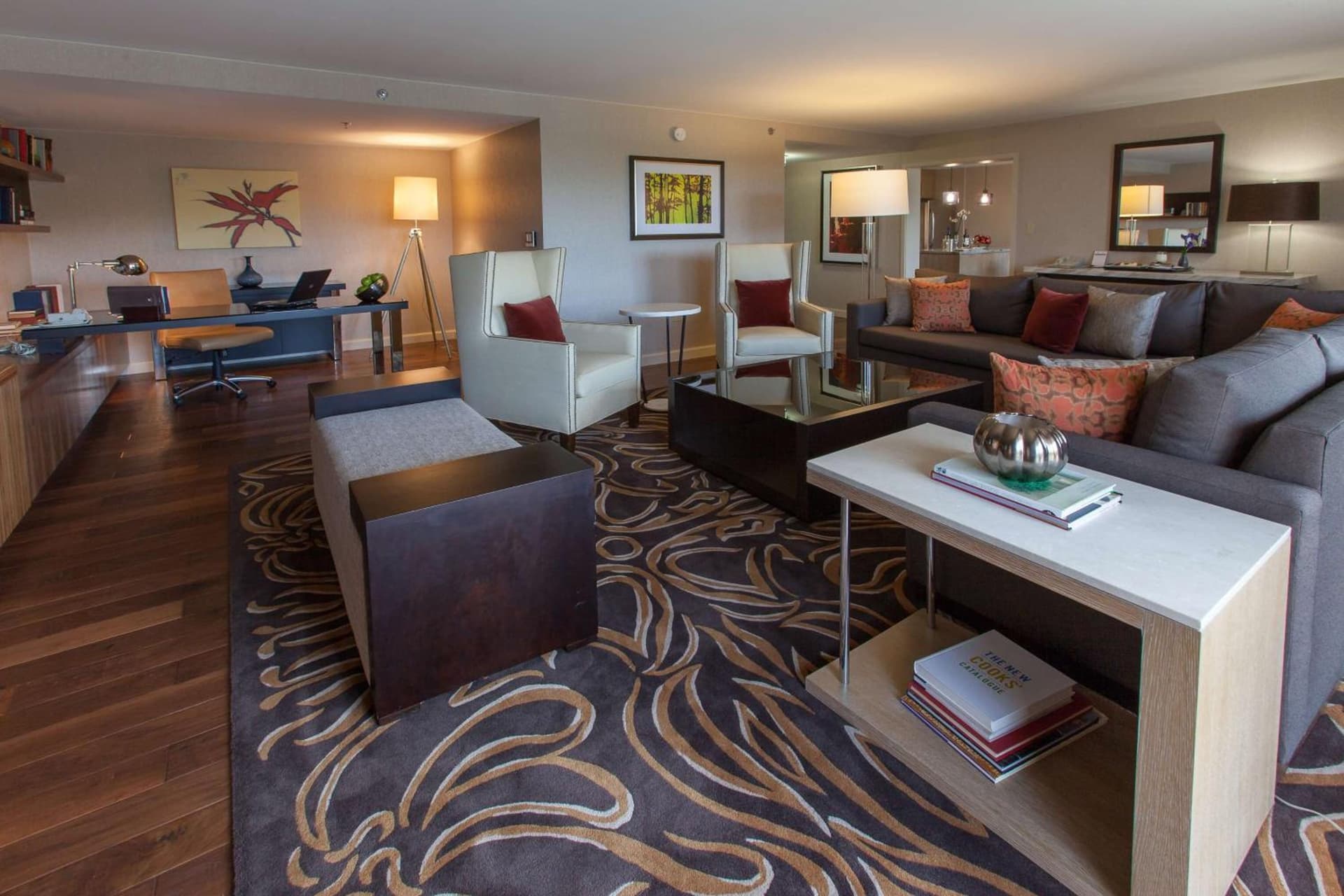 DoubleTree by Hilton Pittsburgh-Green Tree gallery photo in Pittsburgh, PA — image 22