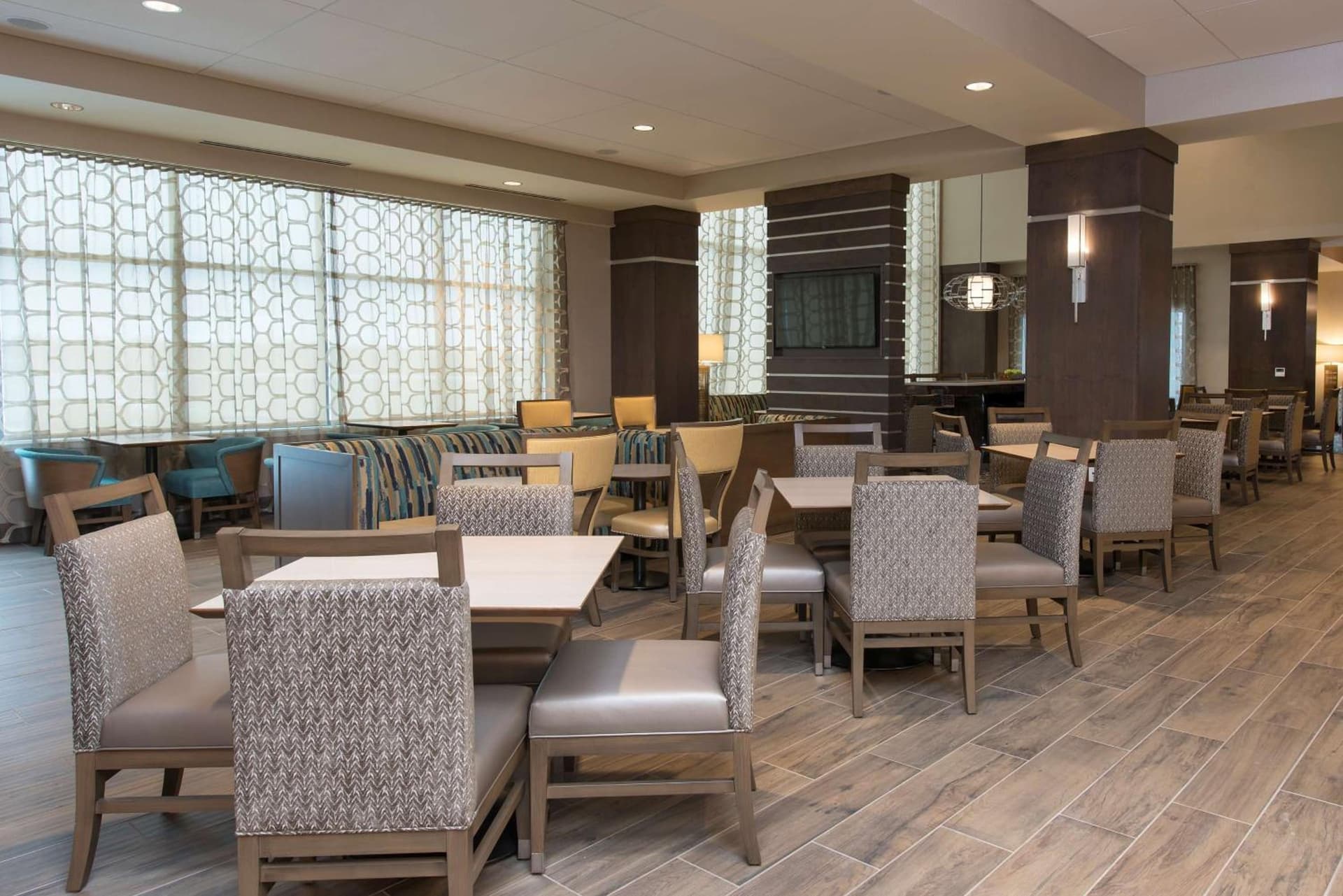 Hampton Inn & Suites Grand Rapids Downtown gallery photo in Grand Rapids, MI — image 26