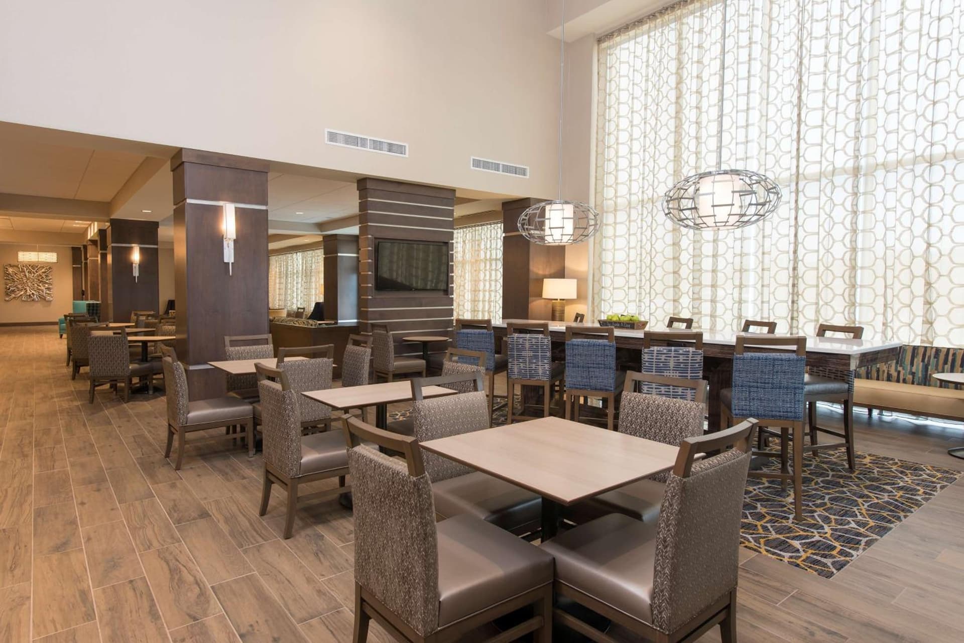 Hampton Inn & Suites Grand Rapids Downtown gallery photo in Grand Rapids, MI — image 5
