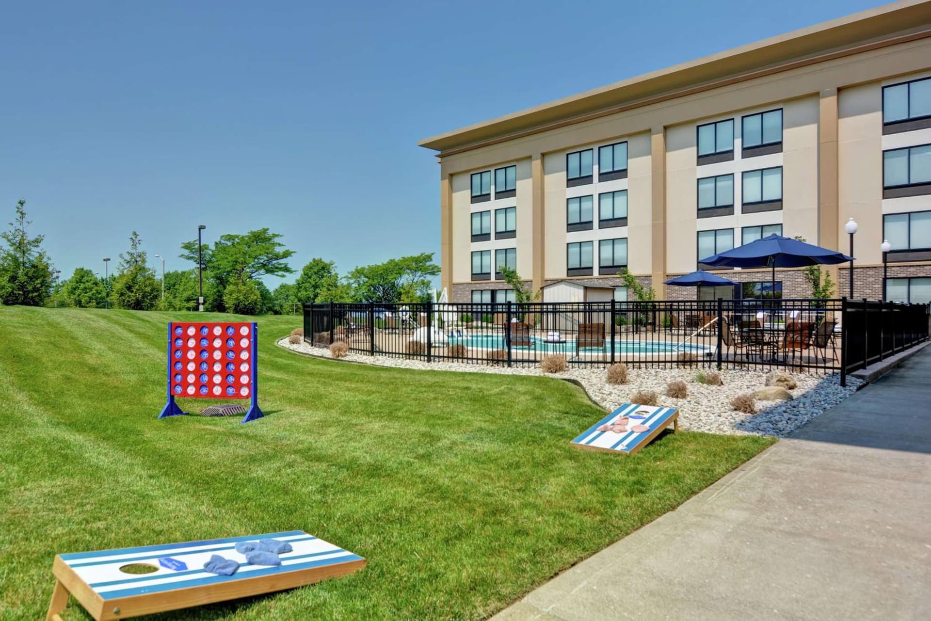 Hampton Inn Cincinnati Airport South property views in Florence, KY — gallery photo 3