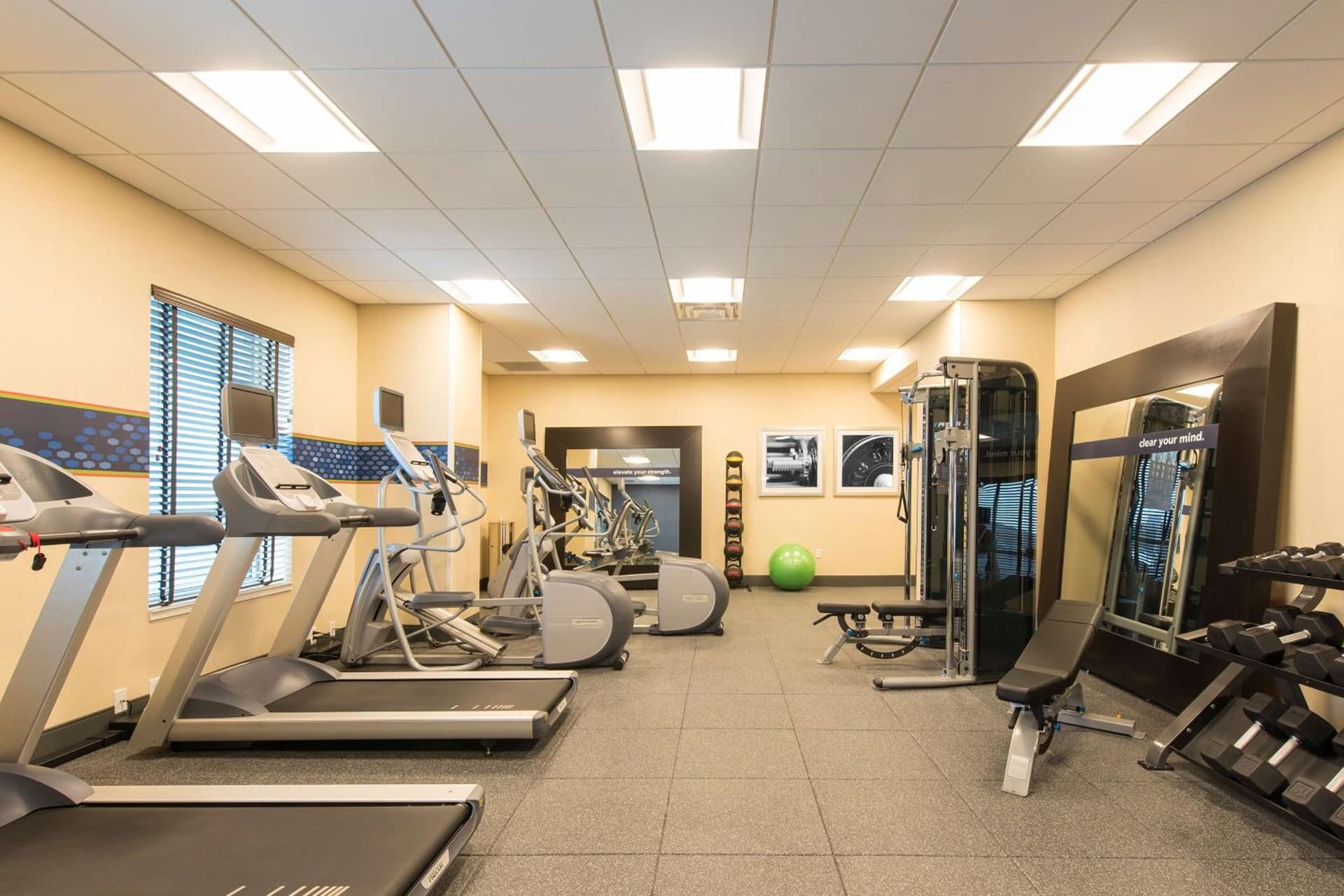 Hampton Inn & Suites Grand Rapids Downtown gallery photo in Grand Rapids, MI — image 17