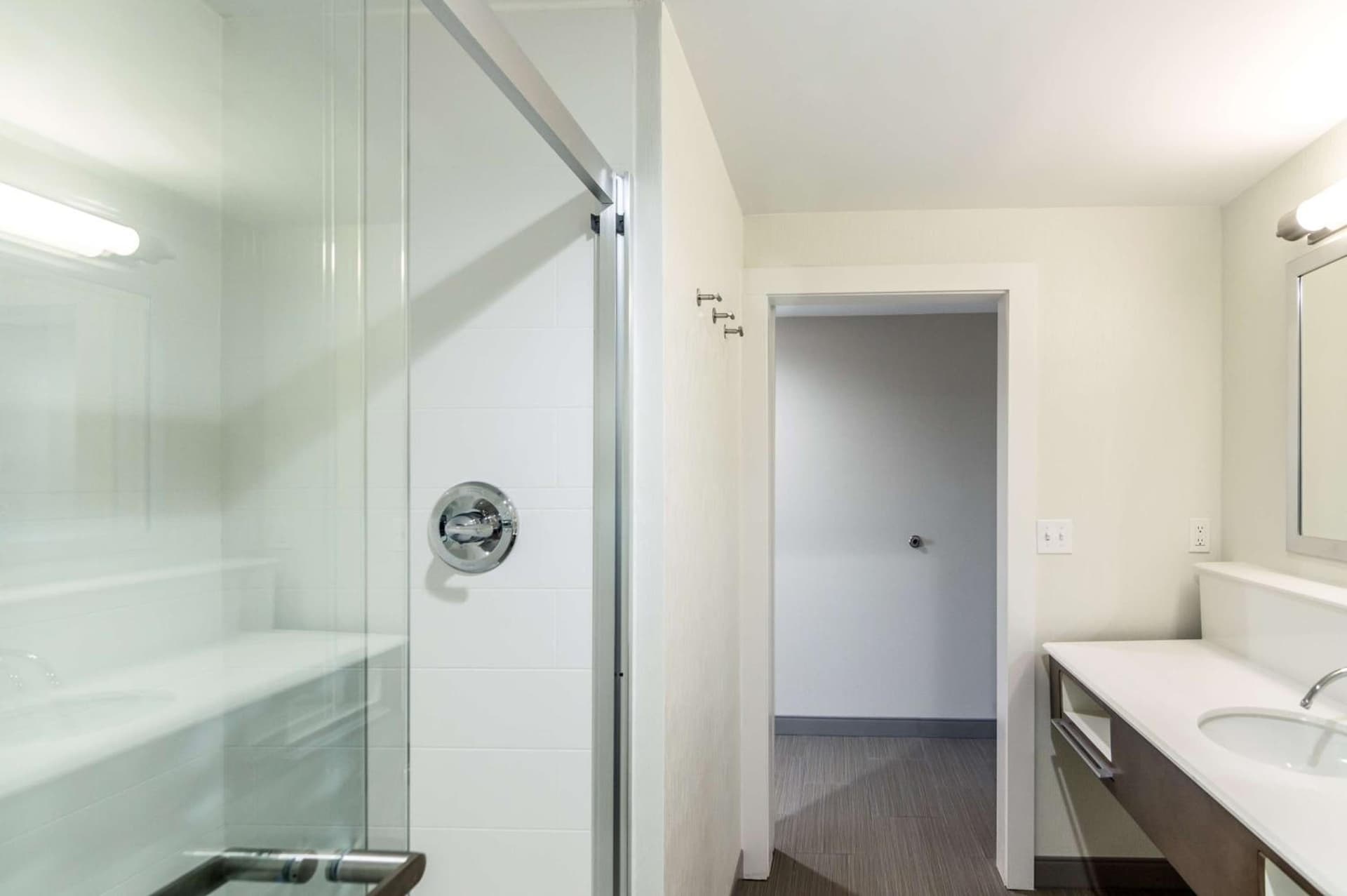 Hampton Inn Oklahoma City Northeast OK gallery photo in Oklahoma City, OK — image 17