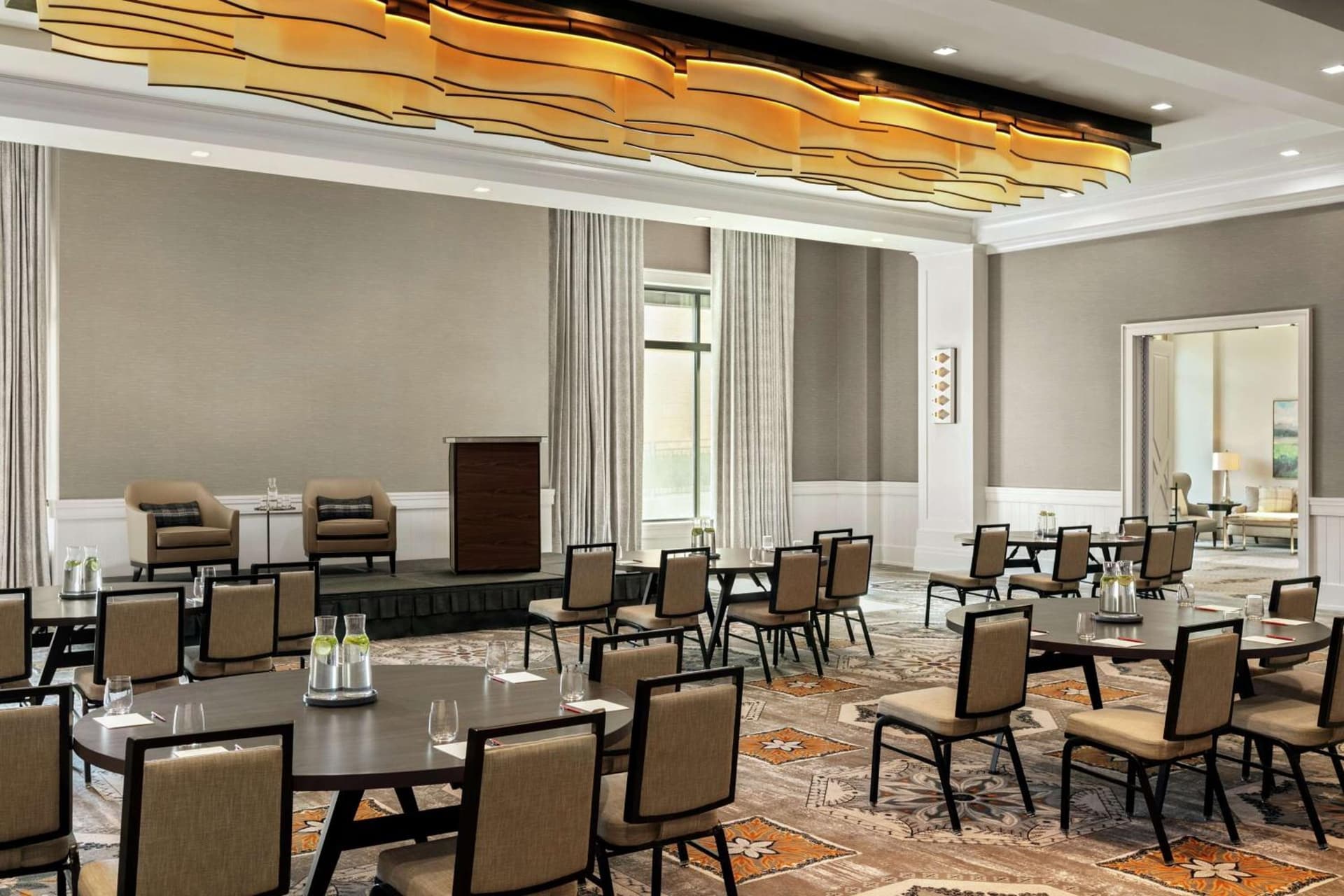The Harpeth Franklin Downtown, Curio Collection by Hilton gallery photo in Franklin, TN — image 38