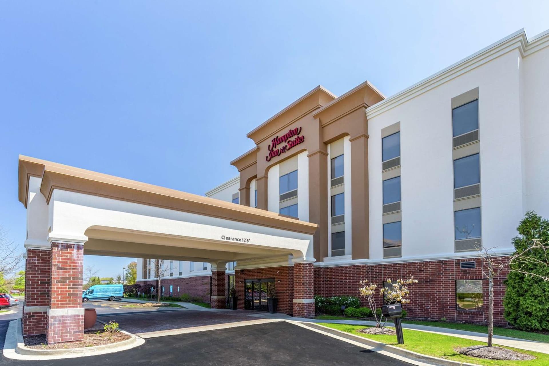 Hampton Inn & Suites Chicago - Libertyville featured exterior or lobby in Libertyville, IL — similar hotel