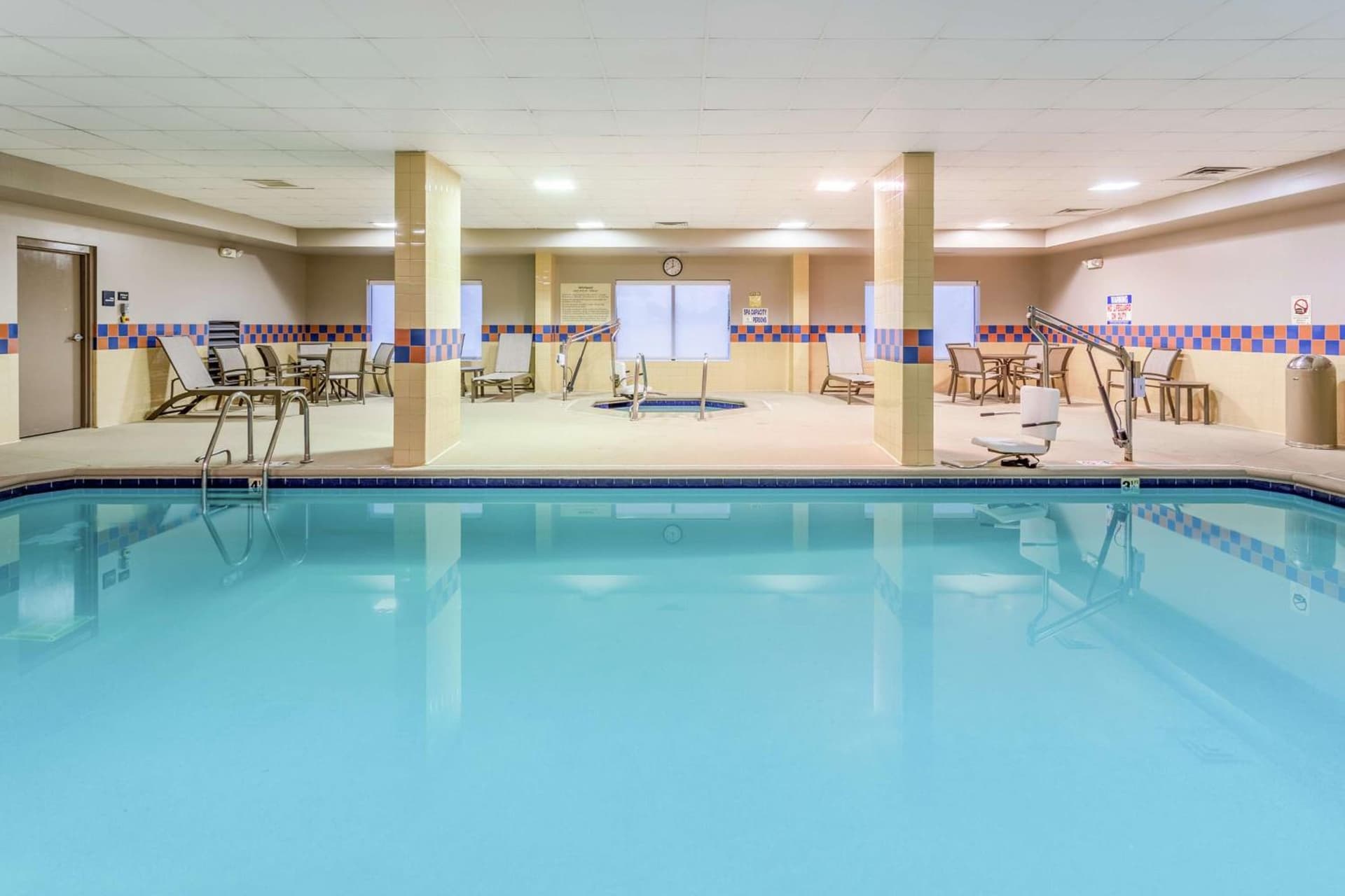 Hampton Inn & Suites Chicago - Libertyville gallery photo in Libertyville, IL — image 17