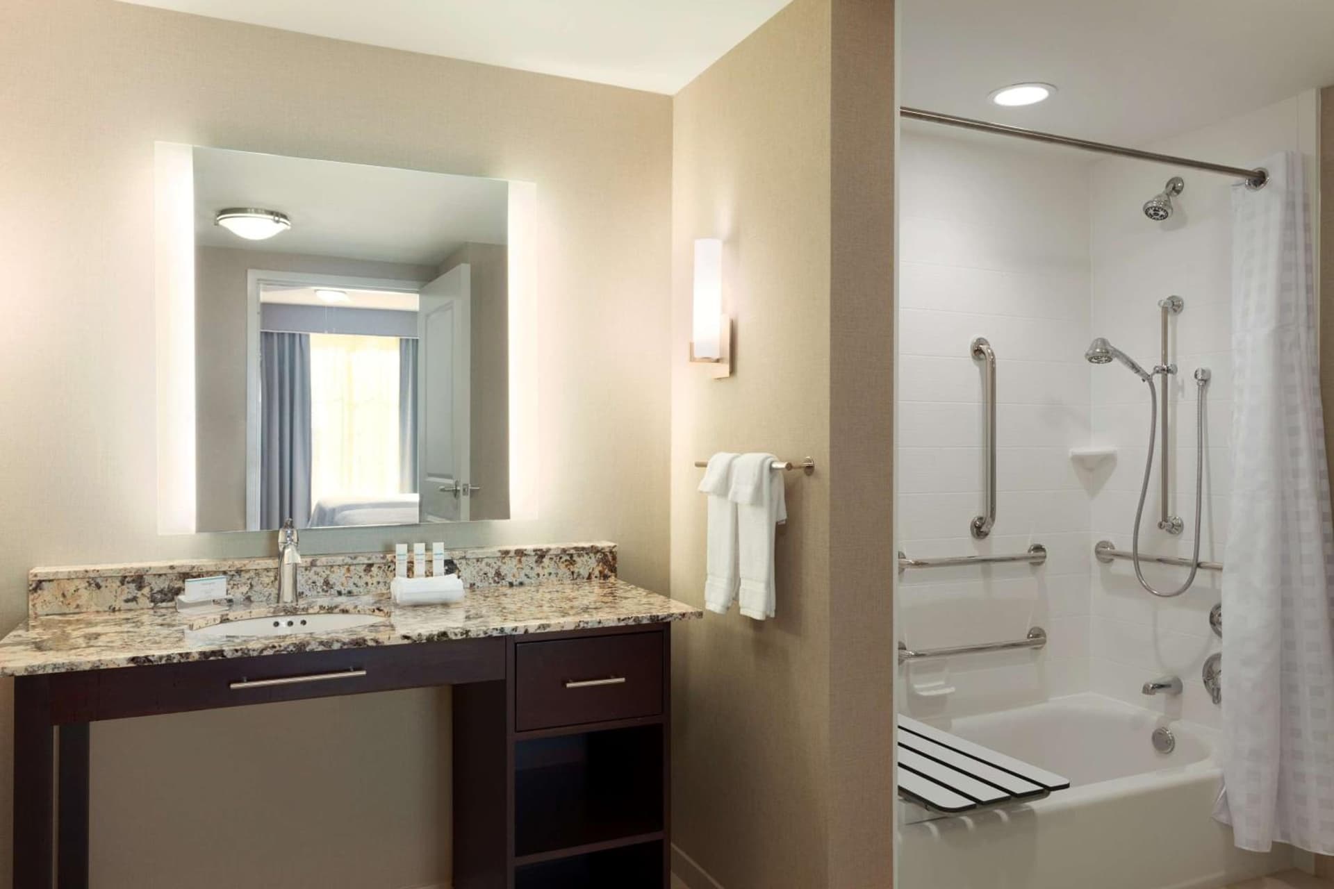 Homewood Suites by Hilton Frederick gallery photo in Frederick, MD — image 23