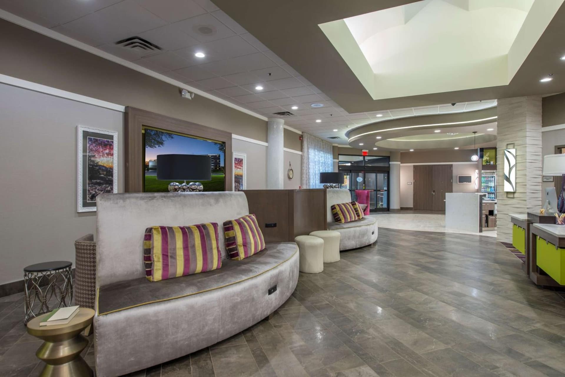 DoubleTree by Hilton Winston Salem - University, NC gallery photo in Winston-Salem, NC — image 4