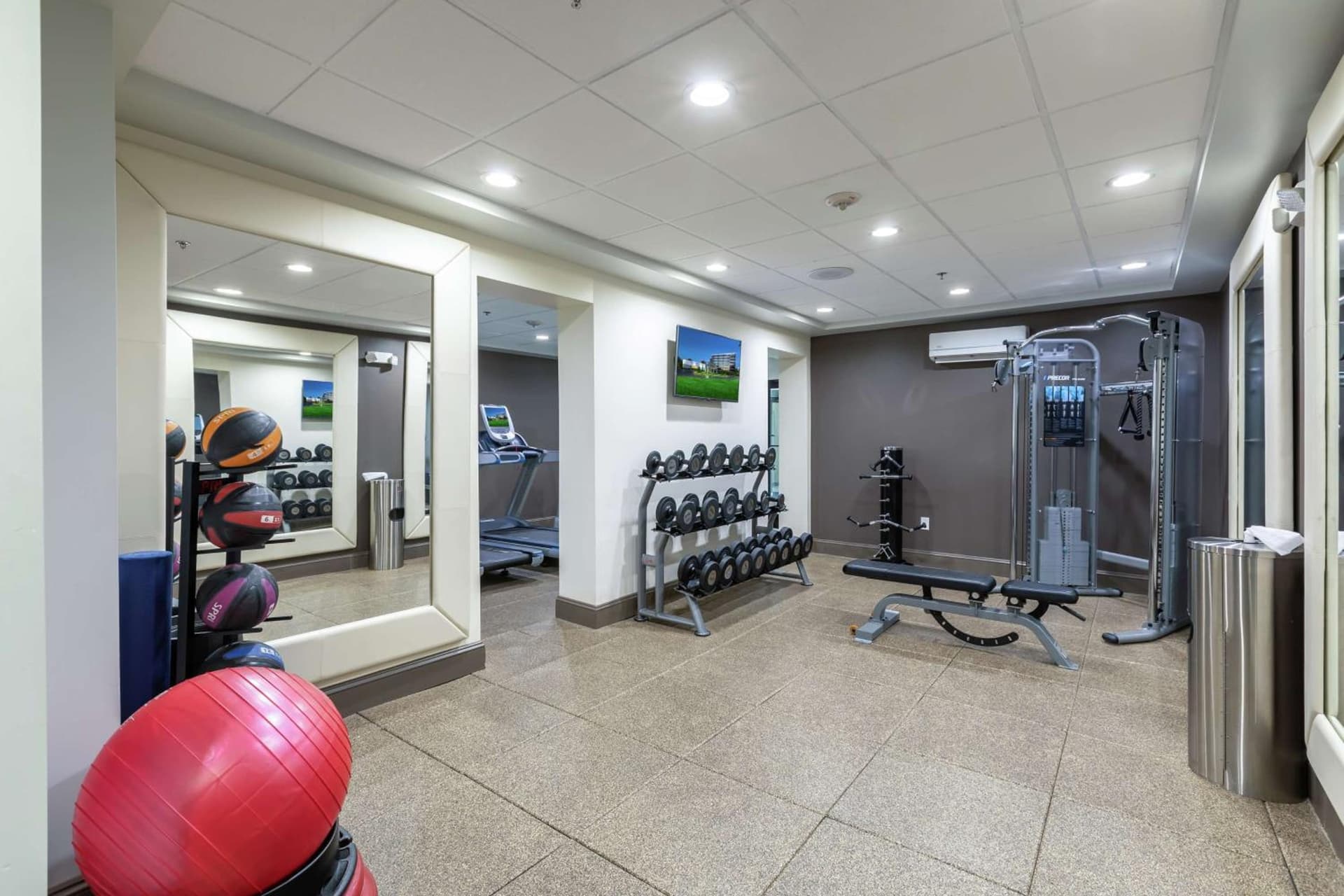 DoubleTree by Hilton Winston Salem - University, NC gallery photo in Winston-Salem, NC — image 12