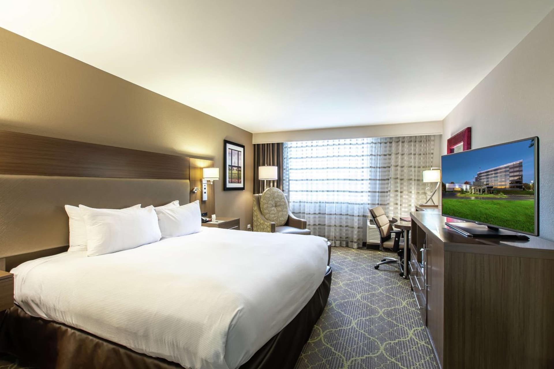 DoubleTree by Hilton Winston Salem - University, NC gallery photo in Winston-Salem, NC — image 11