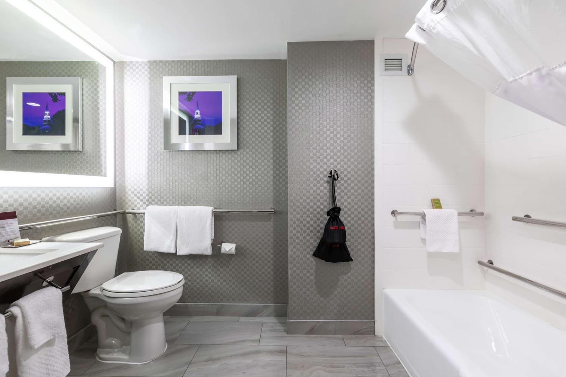 DoubleTree by Hilton Winston Salem - University, NC gallery photo in Winston-Salem, NC — image 41