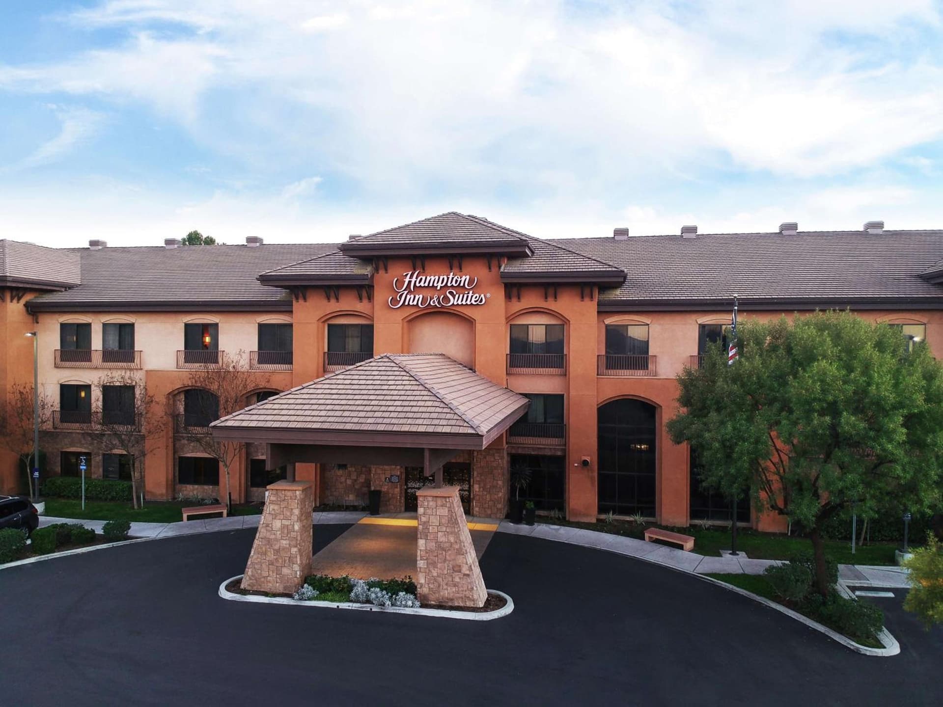 Hampton Inn & Suites Temecula exterior or lobby in Temecula, CA — main listing photo