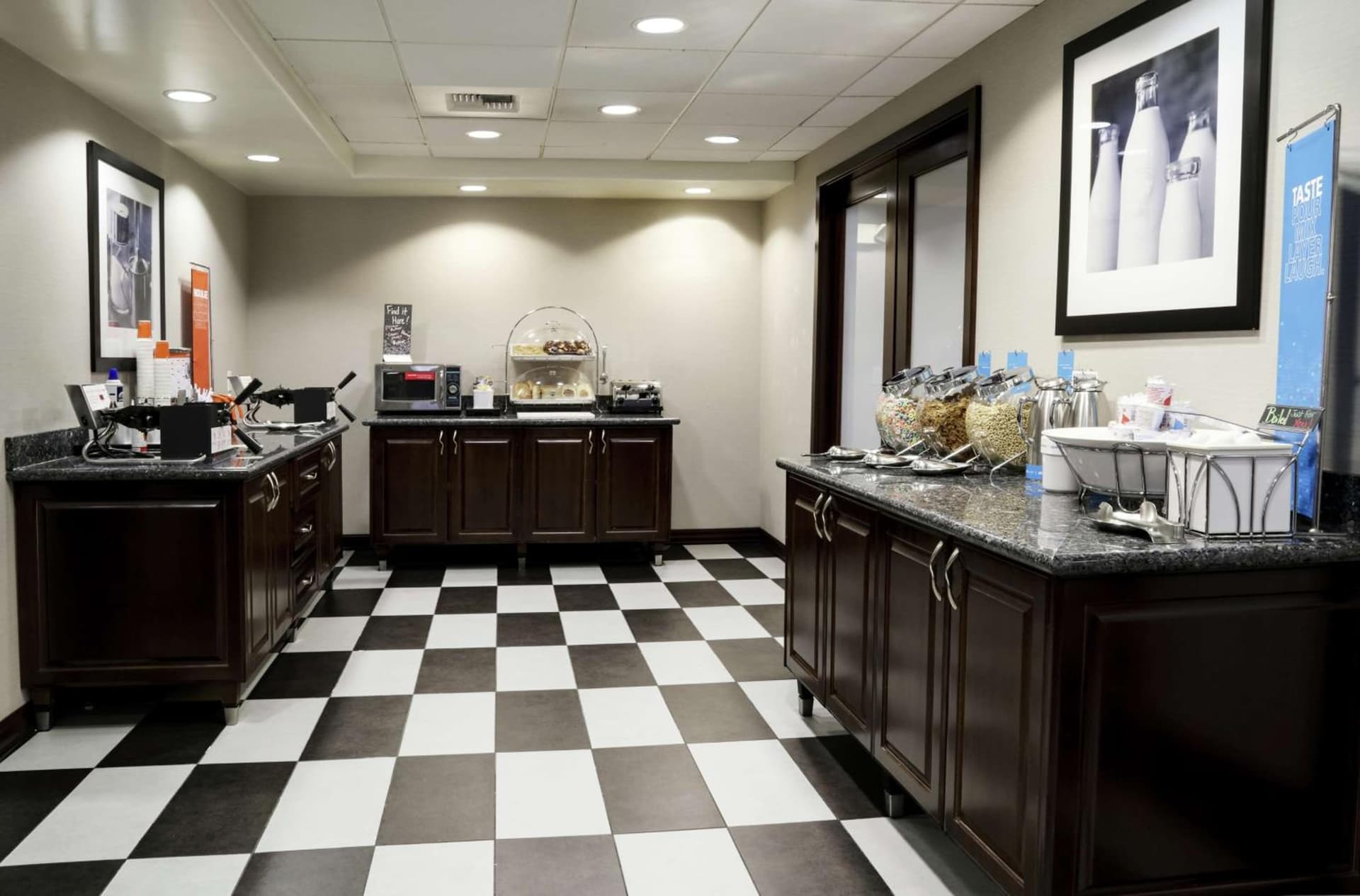 Hampton Inn & Suites Temecula gallery photo in Temecula, CA — image 63