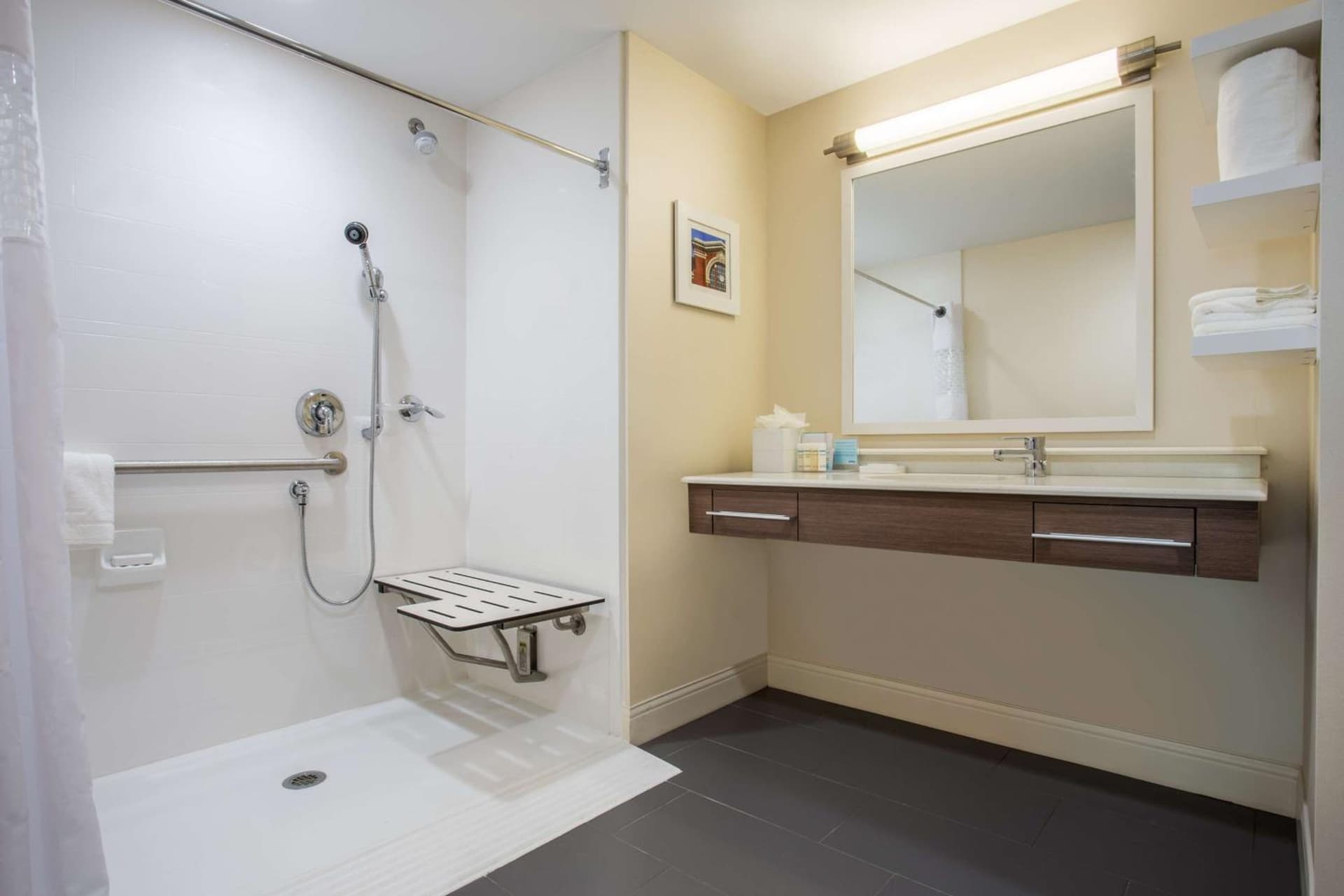 Hampton Inn & Suites Yonkers - Westchester gallery photo in Yonkers, NY — image 30