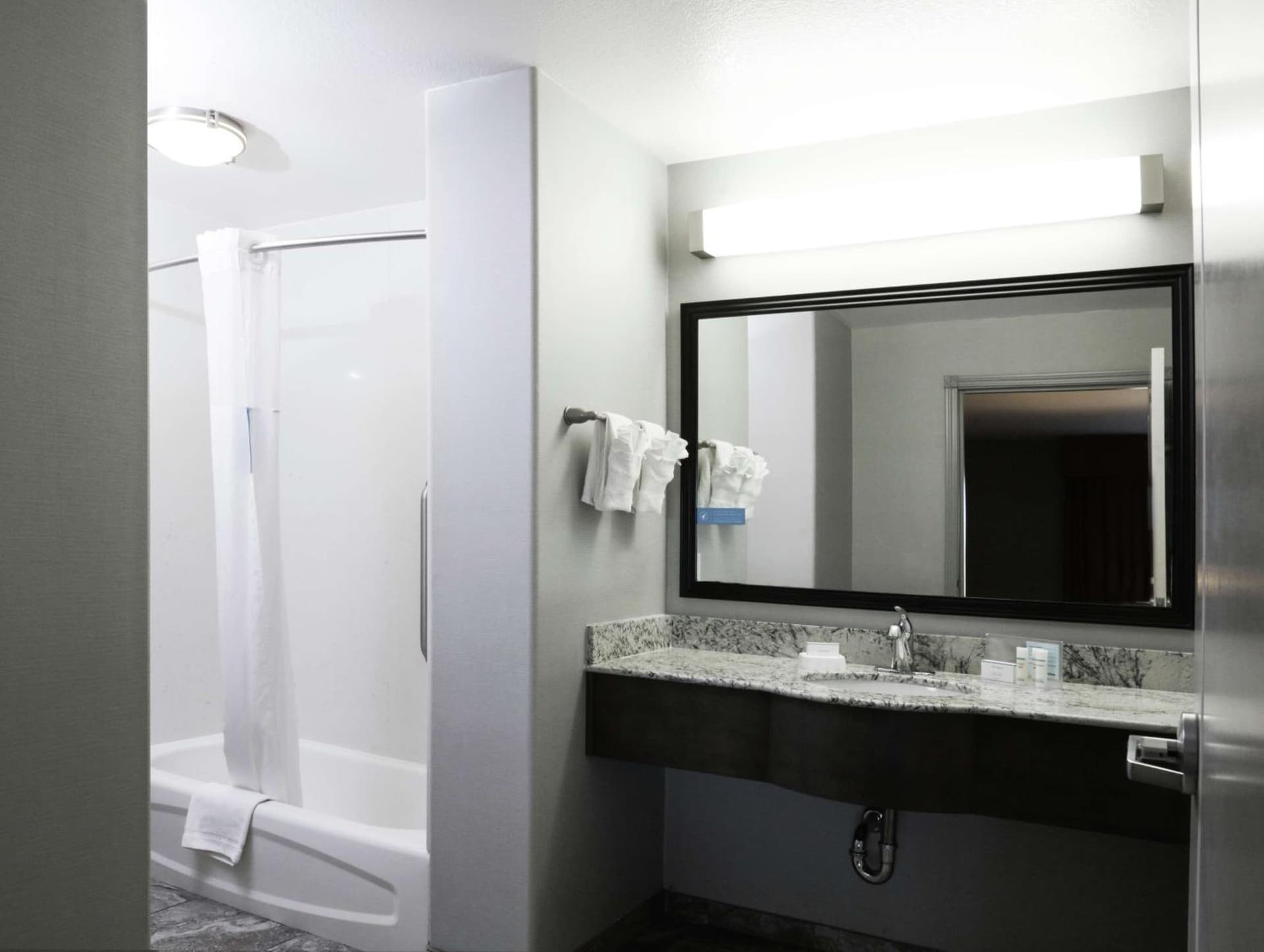 Hampton Inn & Suites Temecula gallery photo in Temecula, CA — image 58