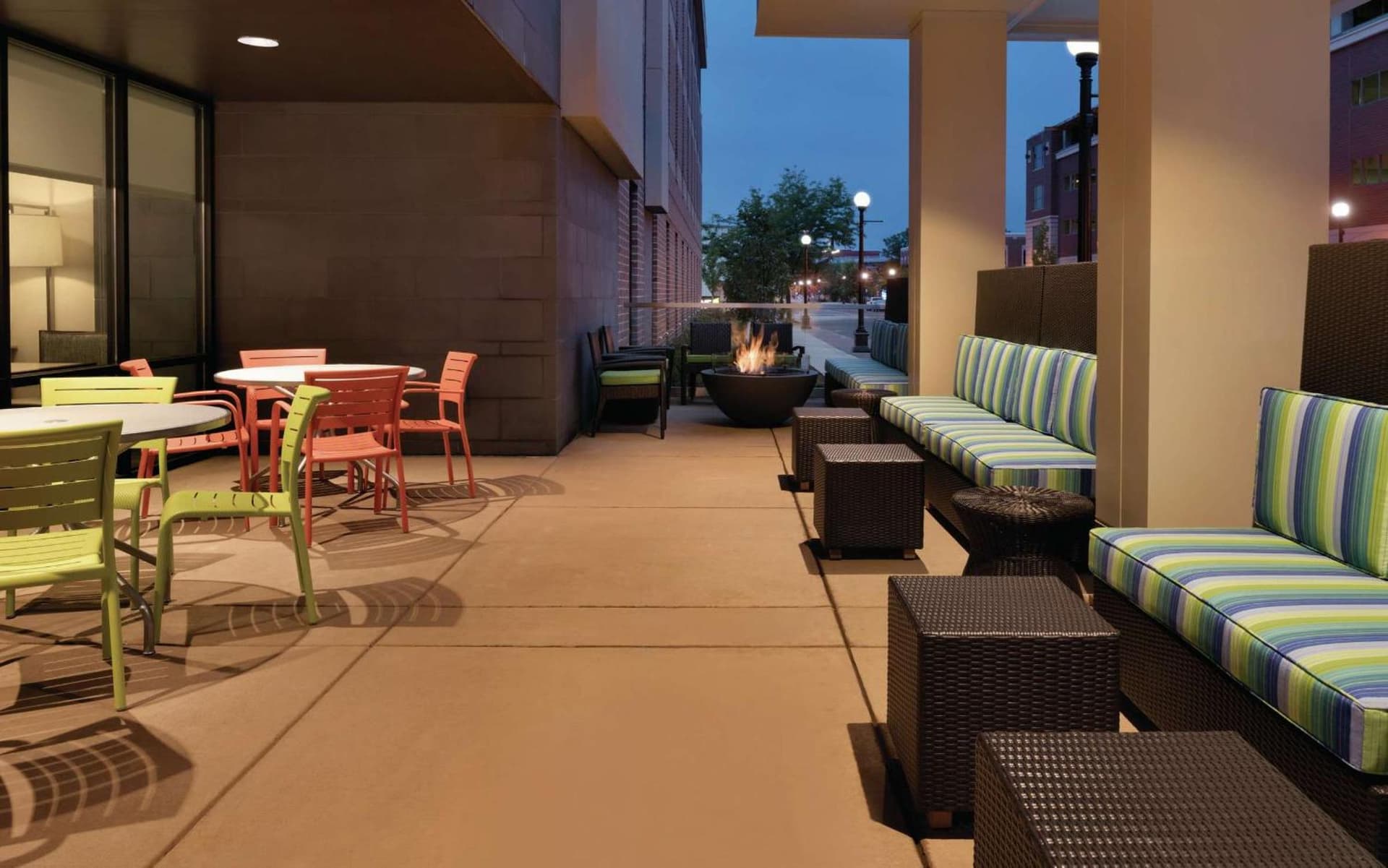 Home2 Suites By Hilton La Crosse gallery photo in La Crosse, WI — image 7