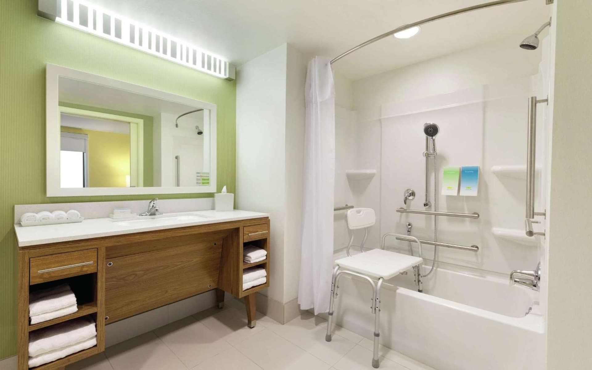 Home2 Suites By Hilton La Crosse gallery photo in La Crosse, WI — image 11