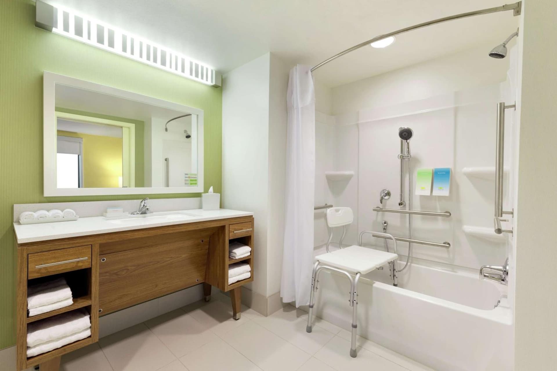Home2 Suites By Hilton La Crosse gallery photo in La Crosse, WI — image 13