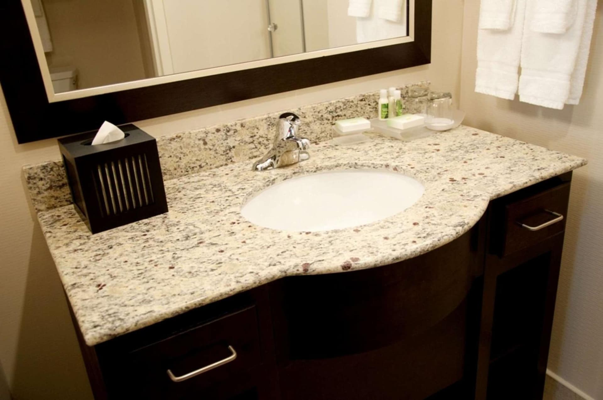 Homewood Suites - Doylestown interior in Warrington — gallery photo 2
