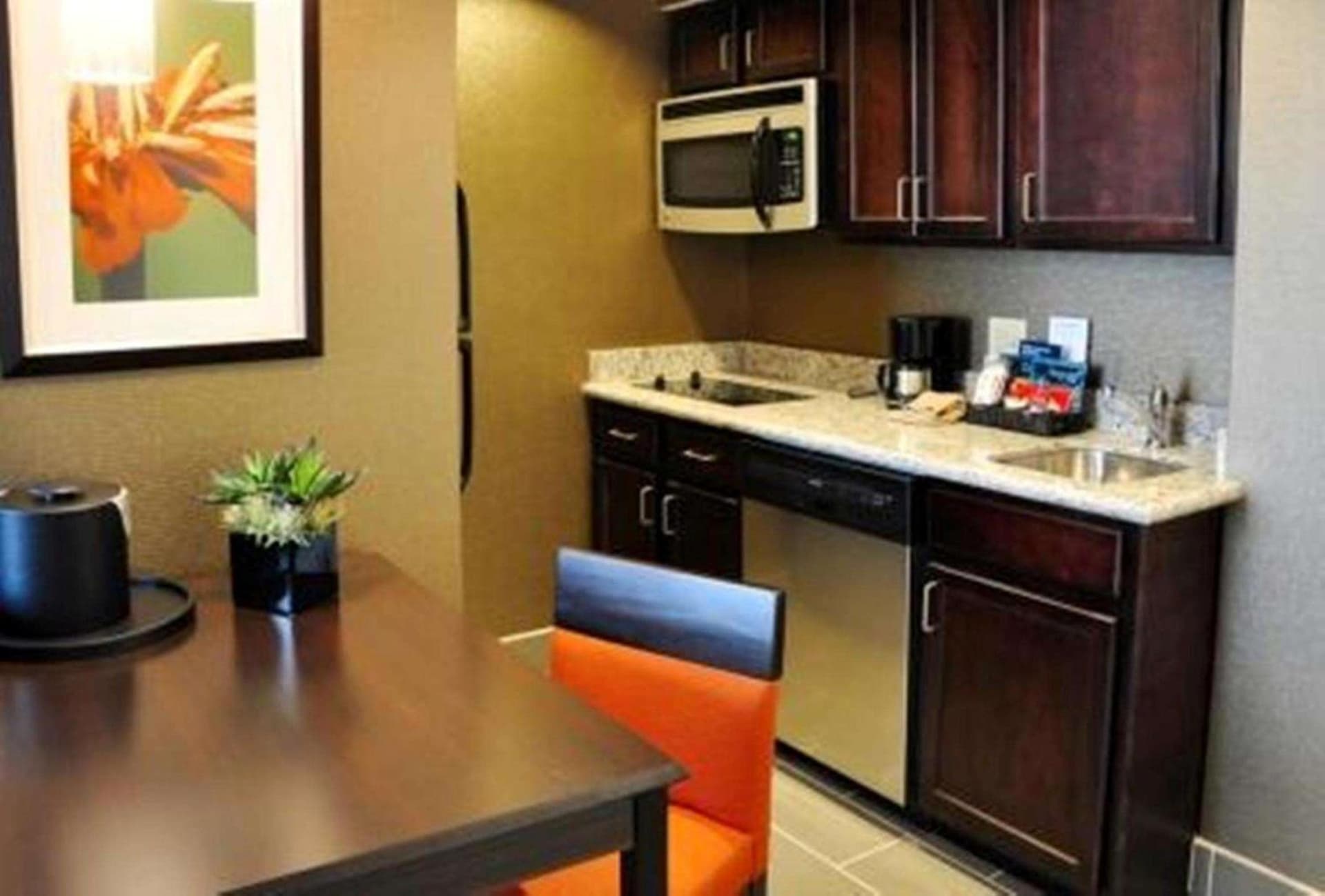 Homewood Suites - Doylestown property views in Warrington — gallery photo 3
