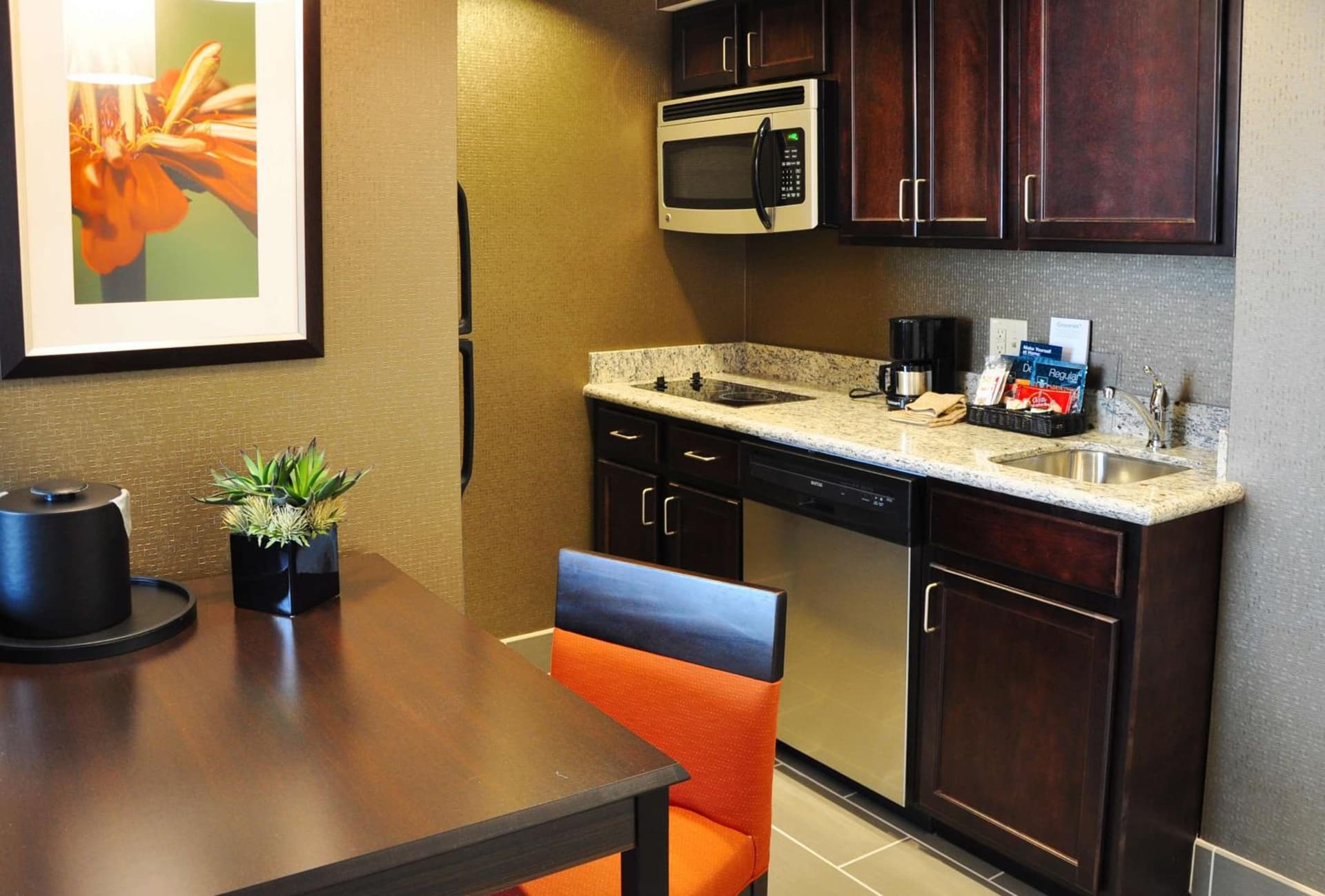 Homewood Suites - Doylestown gallery photo in Warrington — image 36