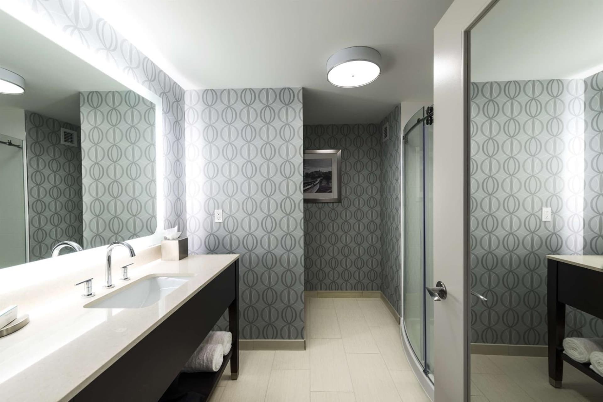 Hampton Inn & Suites Portsmouth Downtown gallery photo in Portsmouth, NH — image 20