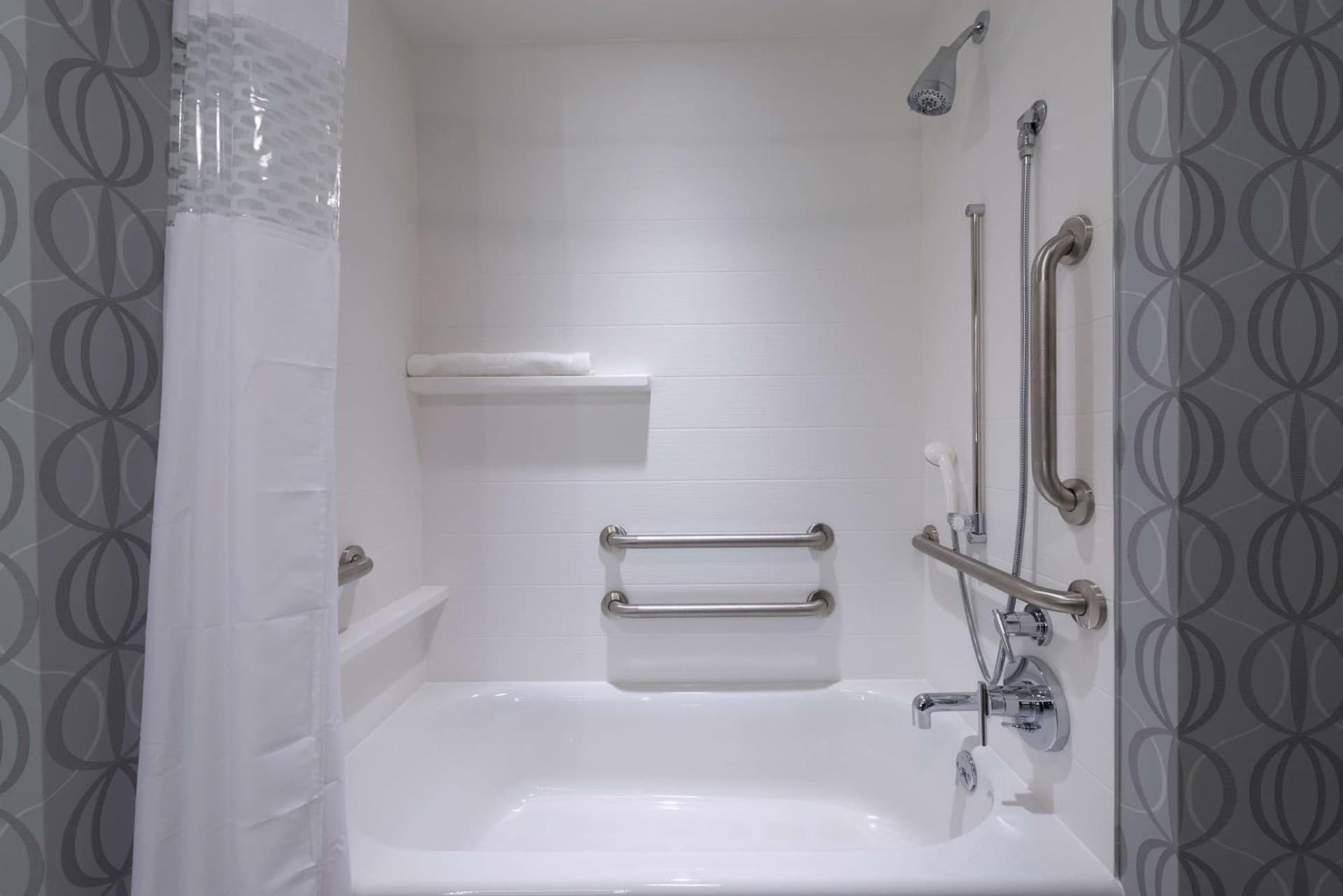 Hampton Inn & Suites Portsmouth Downtown gallery photo in Portsmouth, NH — image 64
