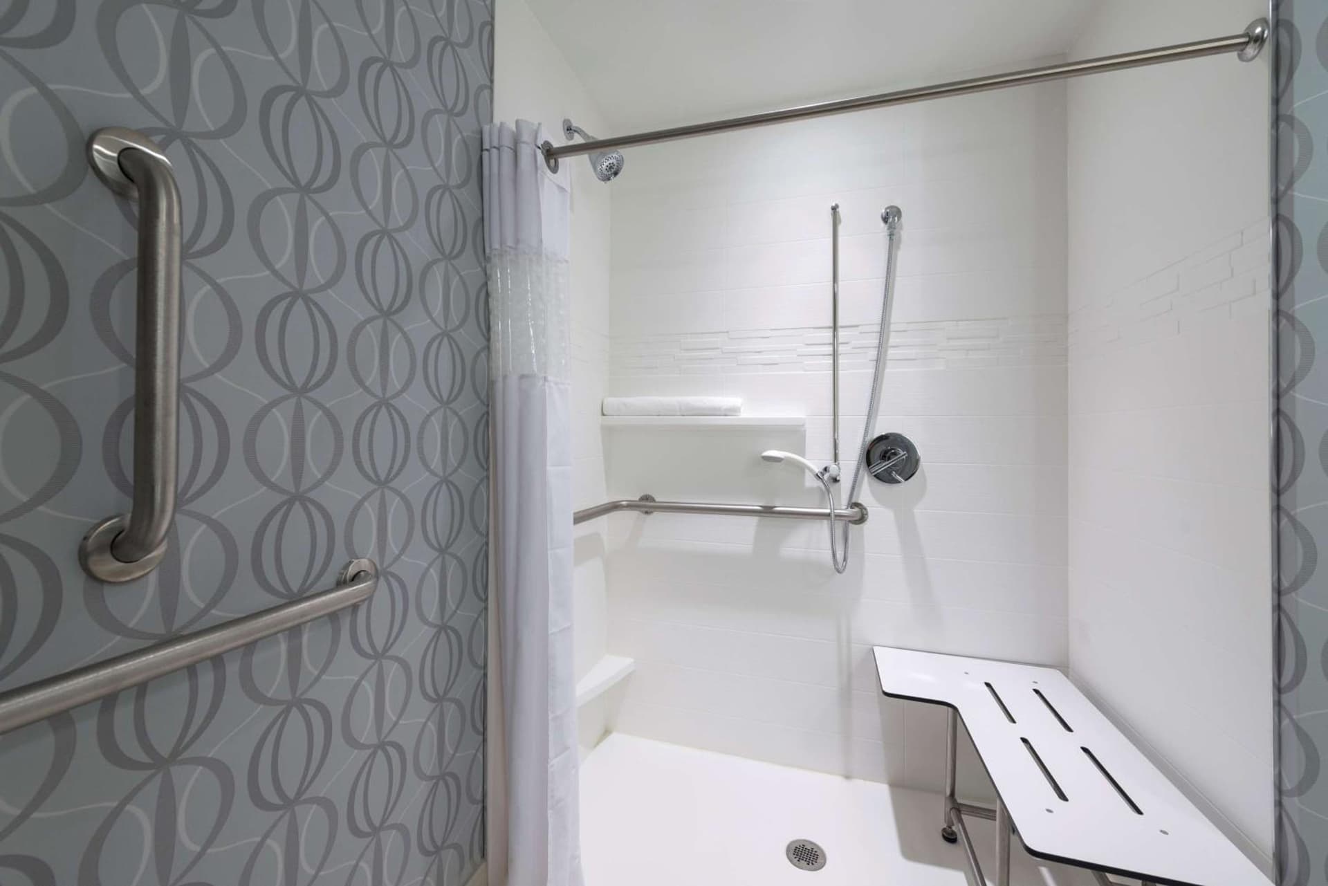 Hampton Inn & Suites Portsmouth Downtown gallery photo in Portsmouth, NH — image 51