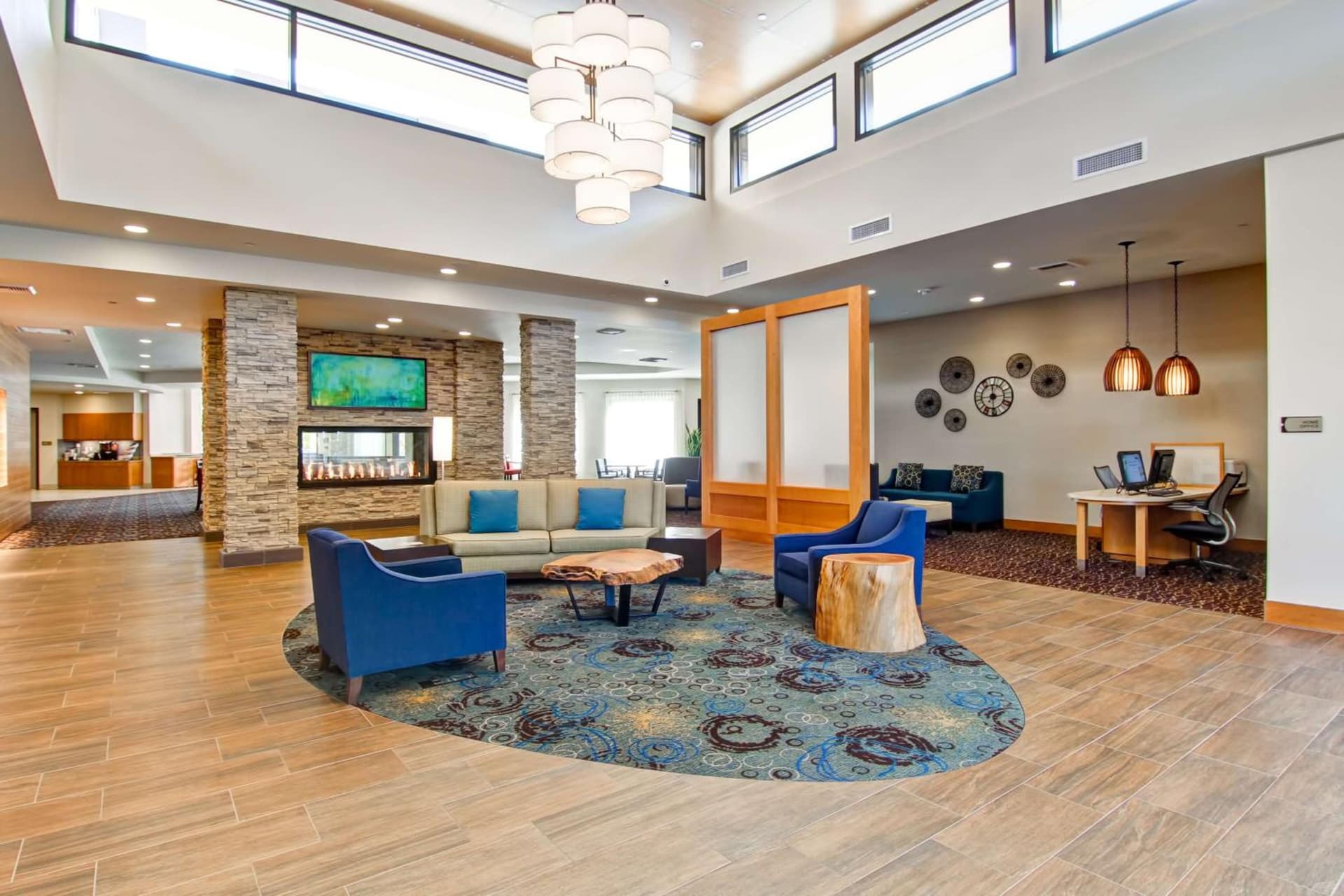 Homewood Suites by Hilton Seattle-Issaquah interior in Issaquah, WA — gallery photo 2