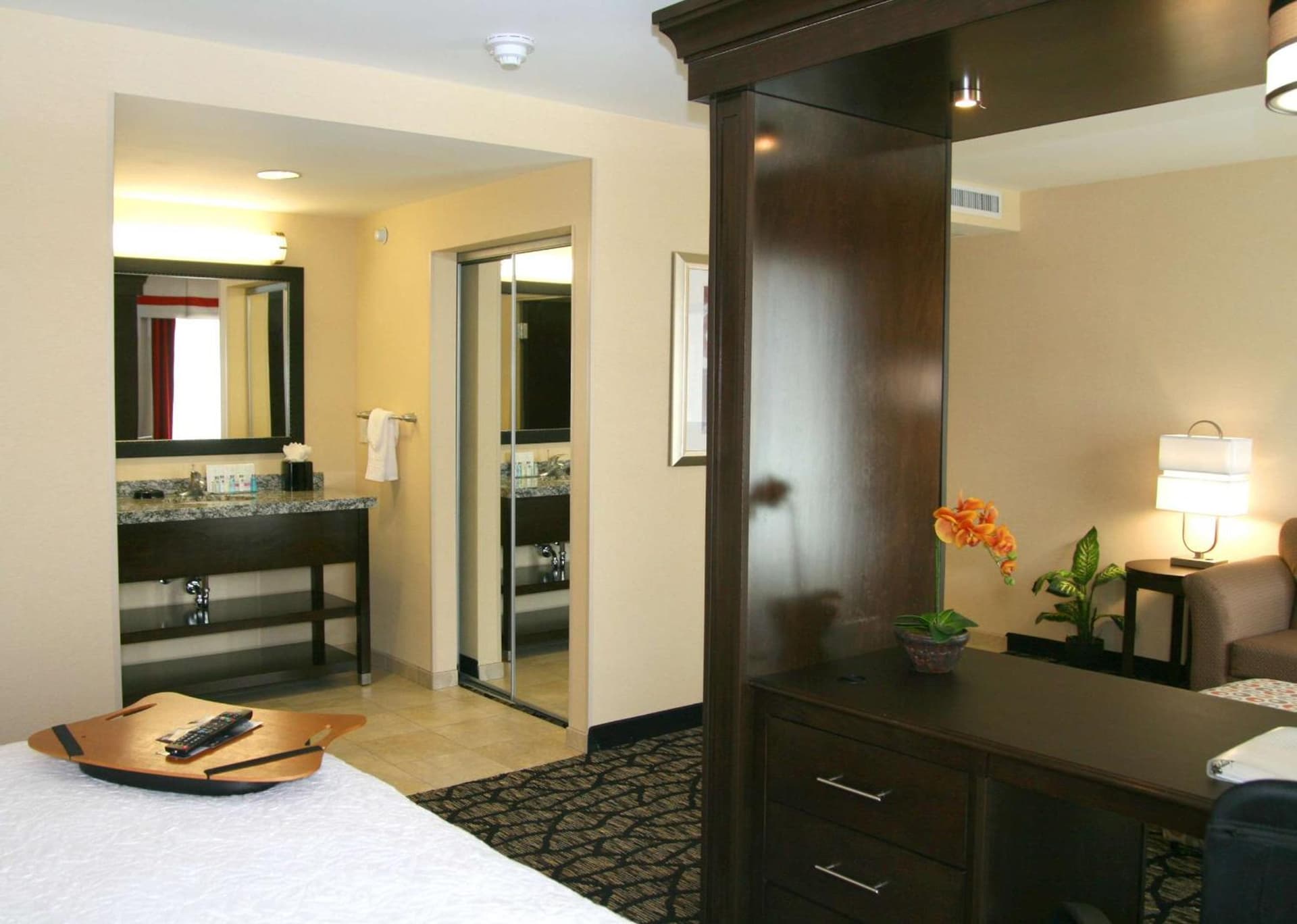 Hampton Inn & Suites Salt Lake City-University/Foothill Drive gallery photo in Salt Lake City, UT — image 48