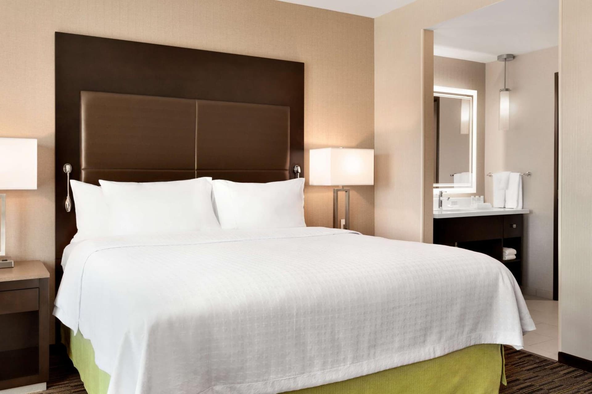 Homewood Suites By Hilton Irvine John Wayne Airport gallery photo in Irvine, CA — image 31