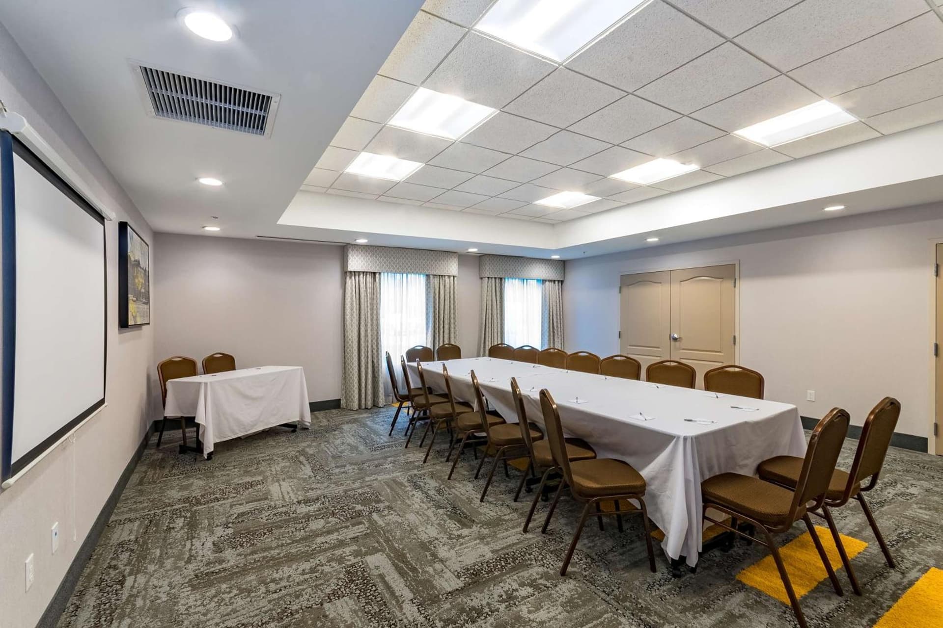 Hampton Inn Lockport - Buffalo, NY gallery photo in Lockport, NY — image 21