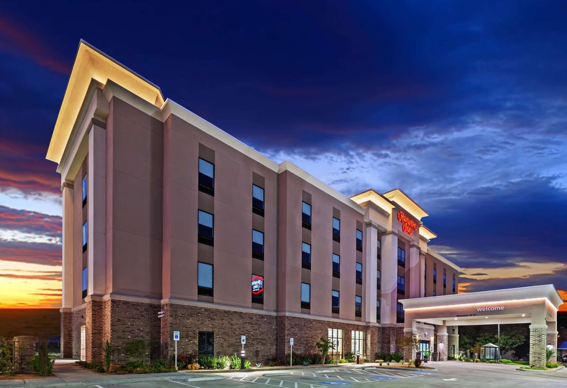 Hampton Inn Ozona featured exterior or lobby in Ozona, TX — similar hotel