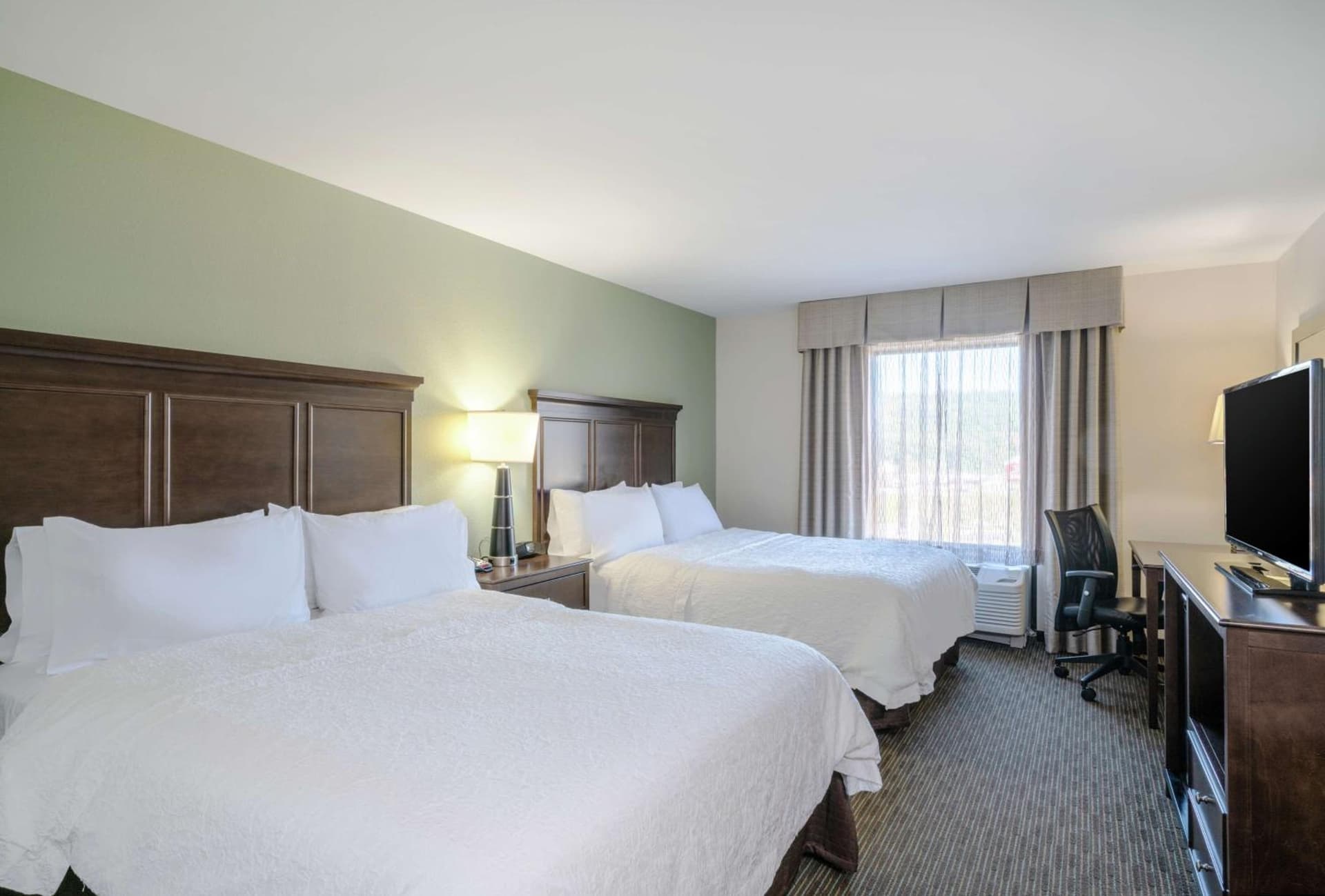 Hampton Inn University Area, Huntington, Wv gallery photo in Huntington, WV — image 17