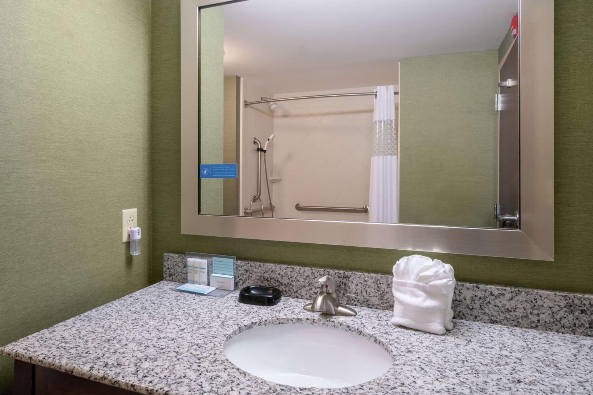 Hampton Inn University Area, Huntington, Wv gallery photo in Huntington, WV — image 28