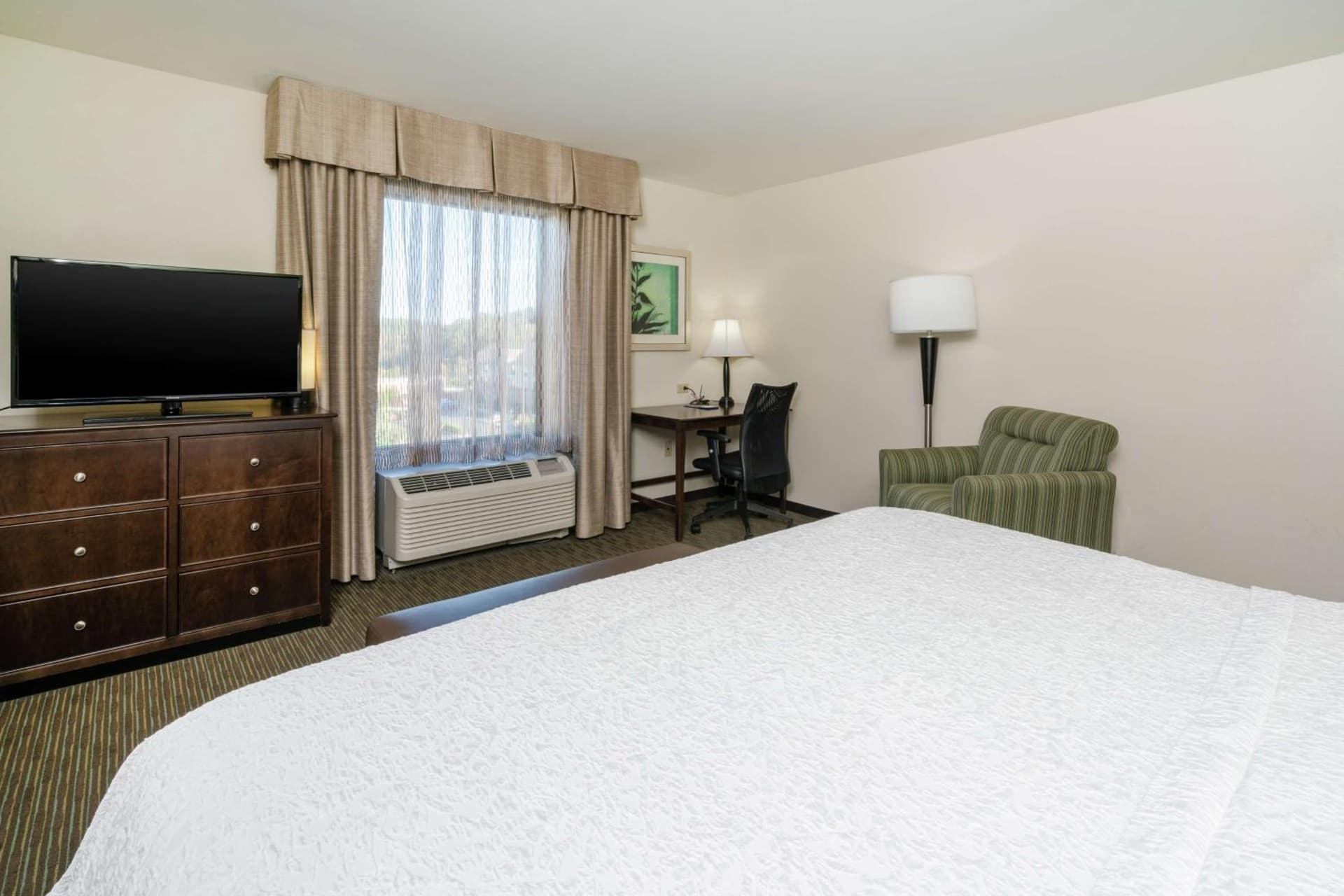 Hampton Inn University Area, Huntington, Wv gallery photo in Huntington, WV — image 21