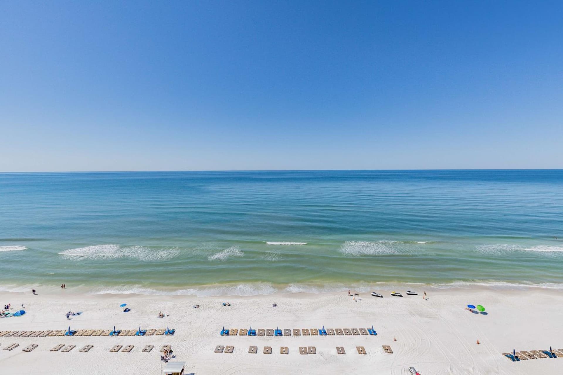 Hampton Inn & Suites Panama City Beach-Beachfront interior in Panama City Beach, FL — gallery photo 2