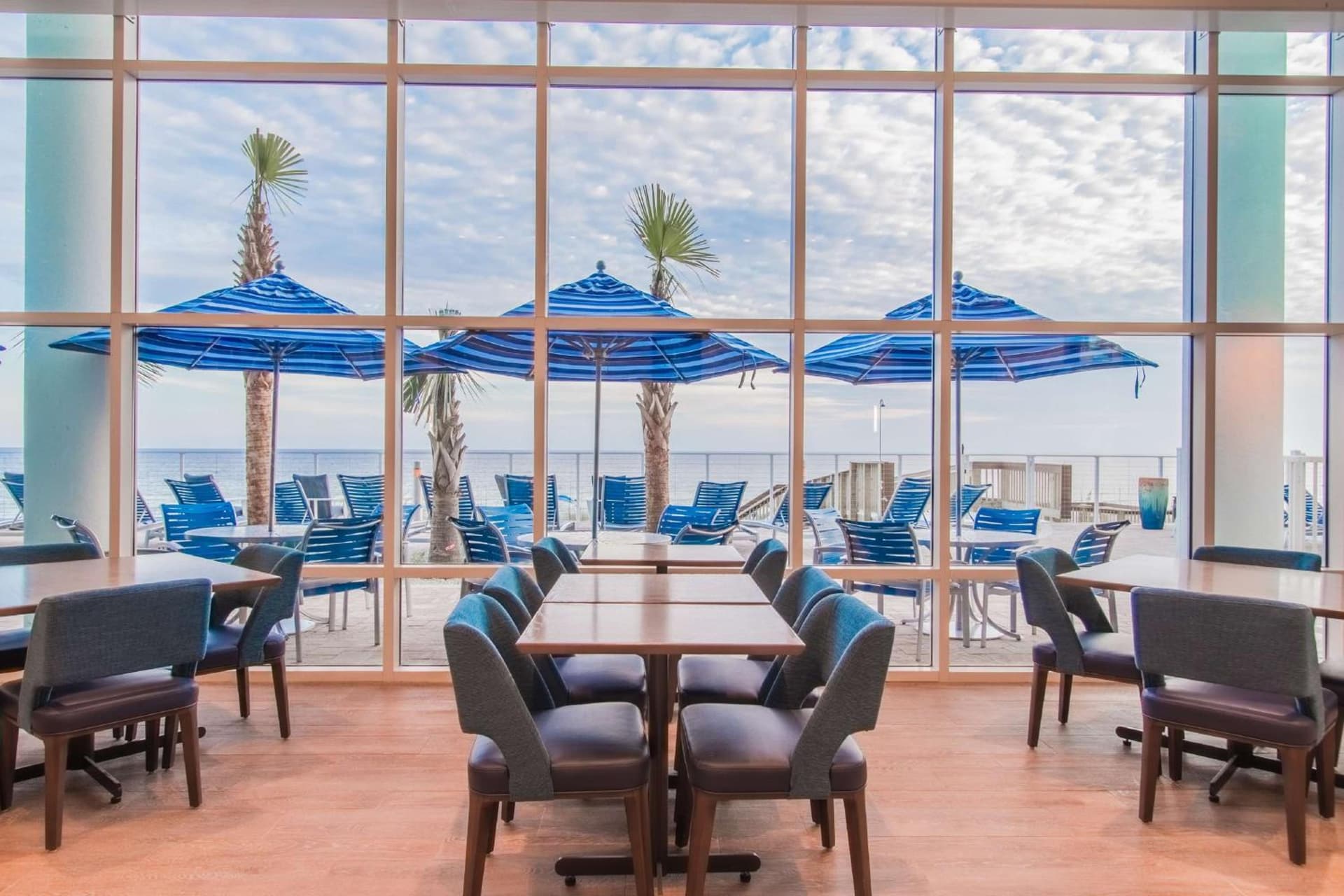 Hampton Inn & Suites Panama City Beach-Beachfront gallery photo in Panama City Beach, FL — image 13
