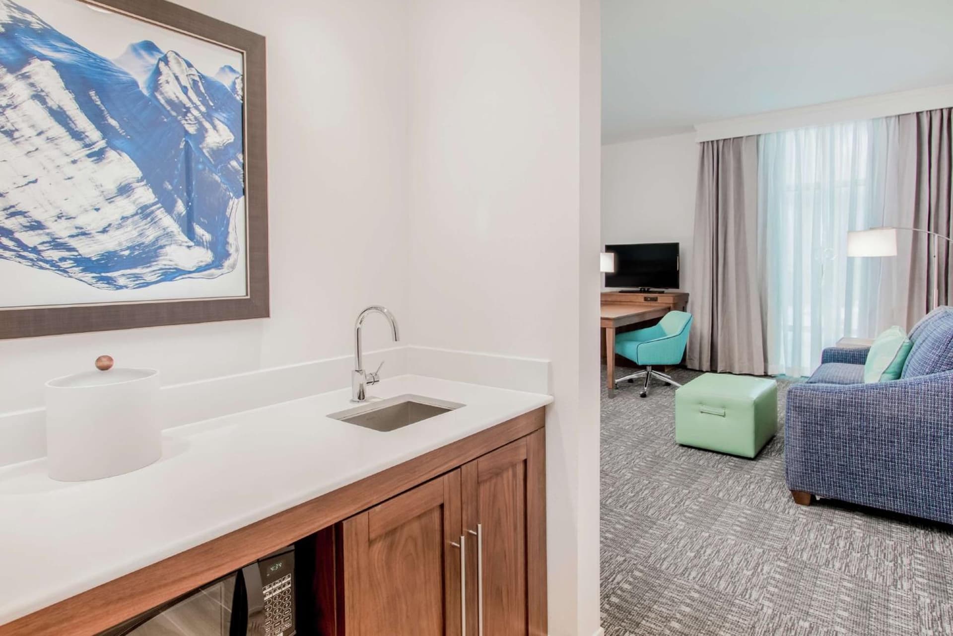 Hampton Inn & Suites Panama City Beach-Beachfront gallery photo in Panama City Beach, FL — image 16