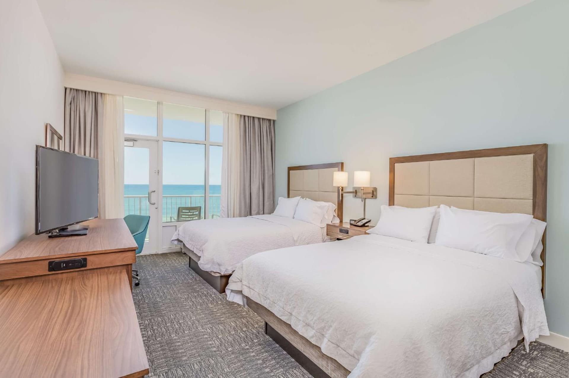 Hampton Inn & Suites Panama City Beach-Beachfront gallery photo in Panama City Beach, FL — image 50