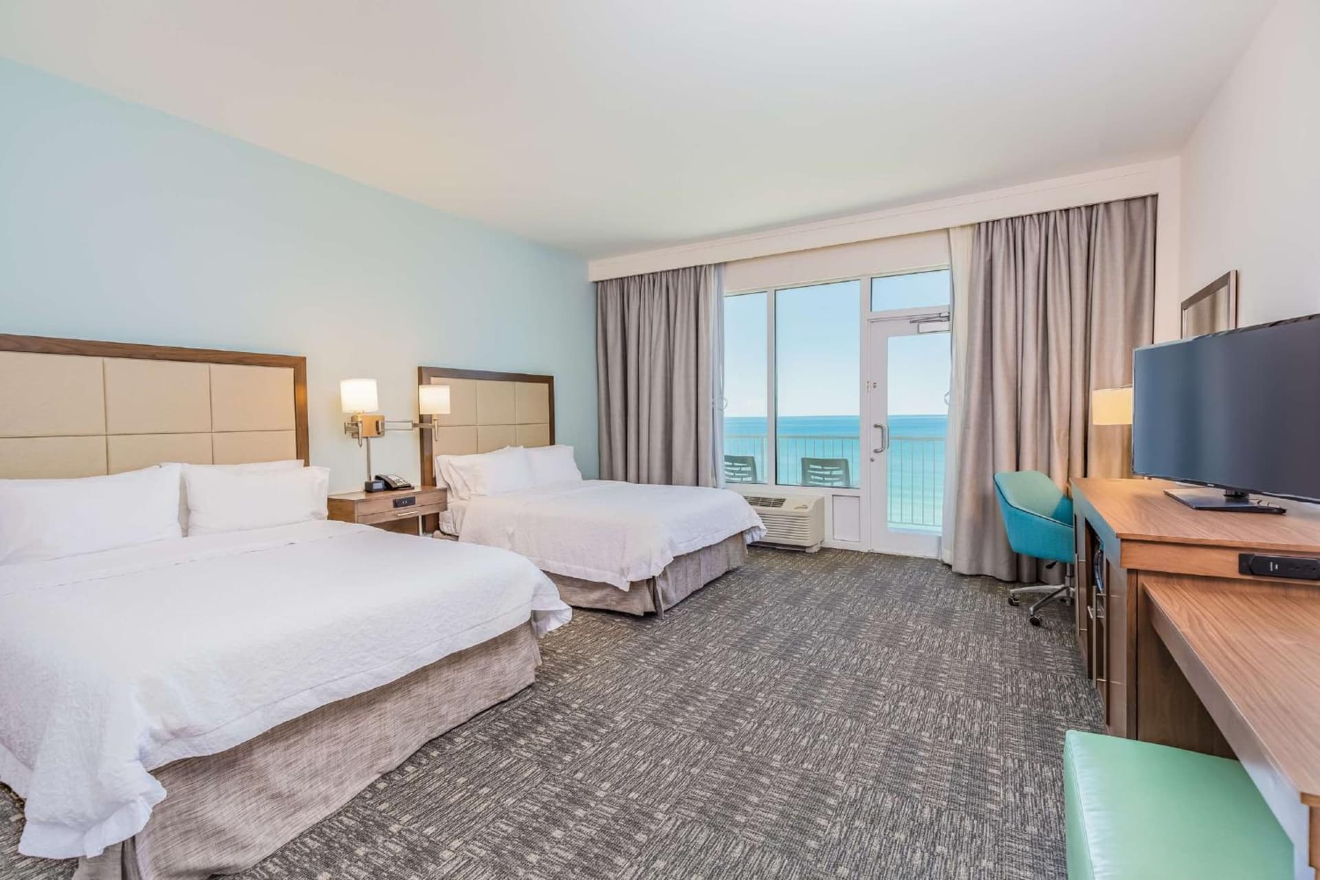 Hampton Inn & Suites Panama City Beach-Beachfront gallery photo in Panama City Beach, FL — image 15