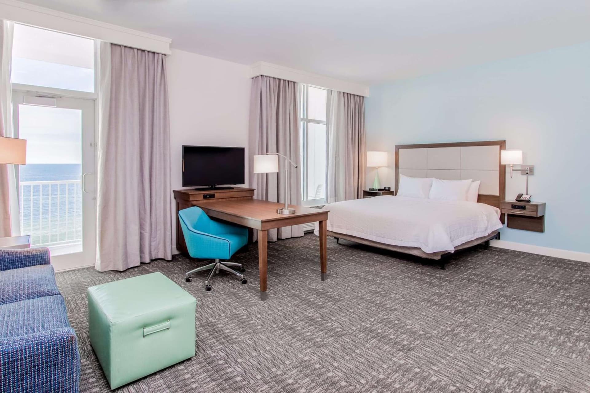 Hampton Inn & Suites Panama City Beach-Beachfront gallery photo in Panama City Beach, FL — image 47